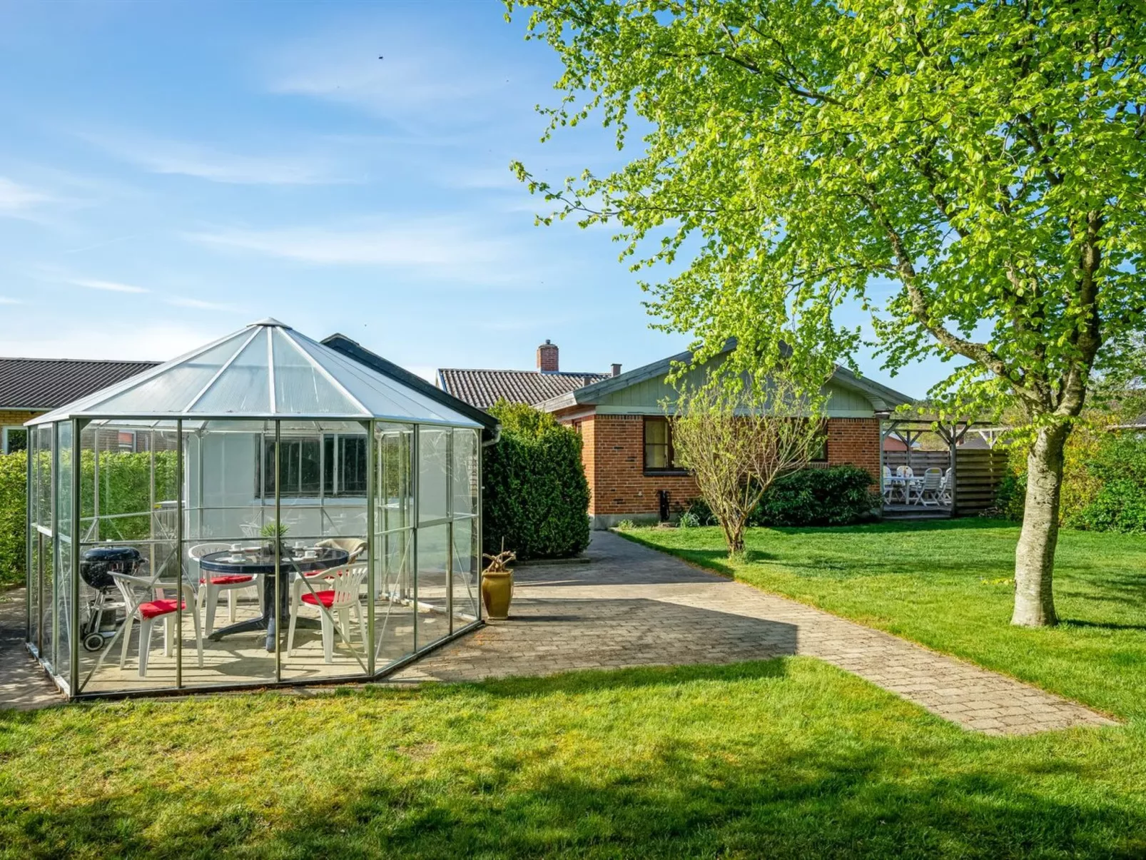 "Satu" - 2km from the sea-Buiten