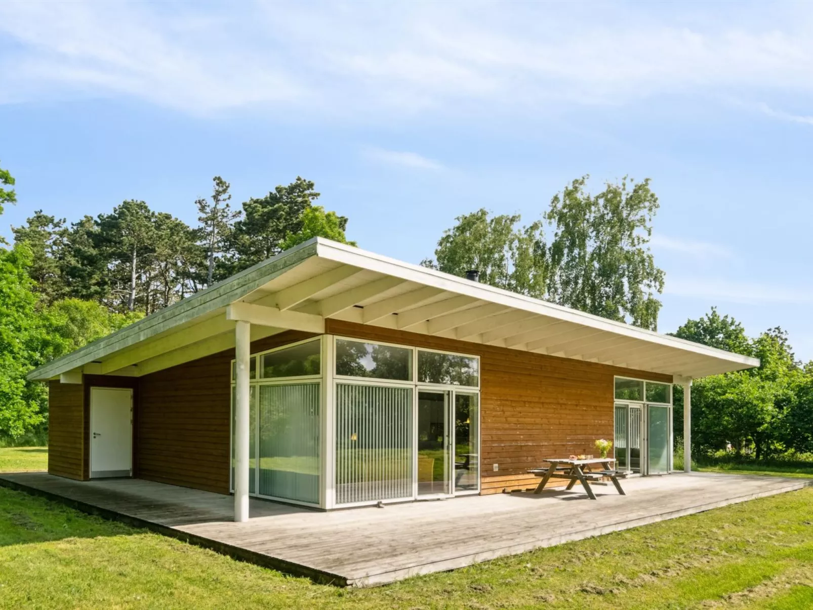 "Dagny" - 100m from the sea-Buiten