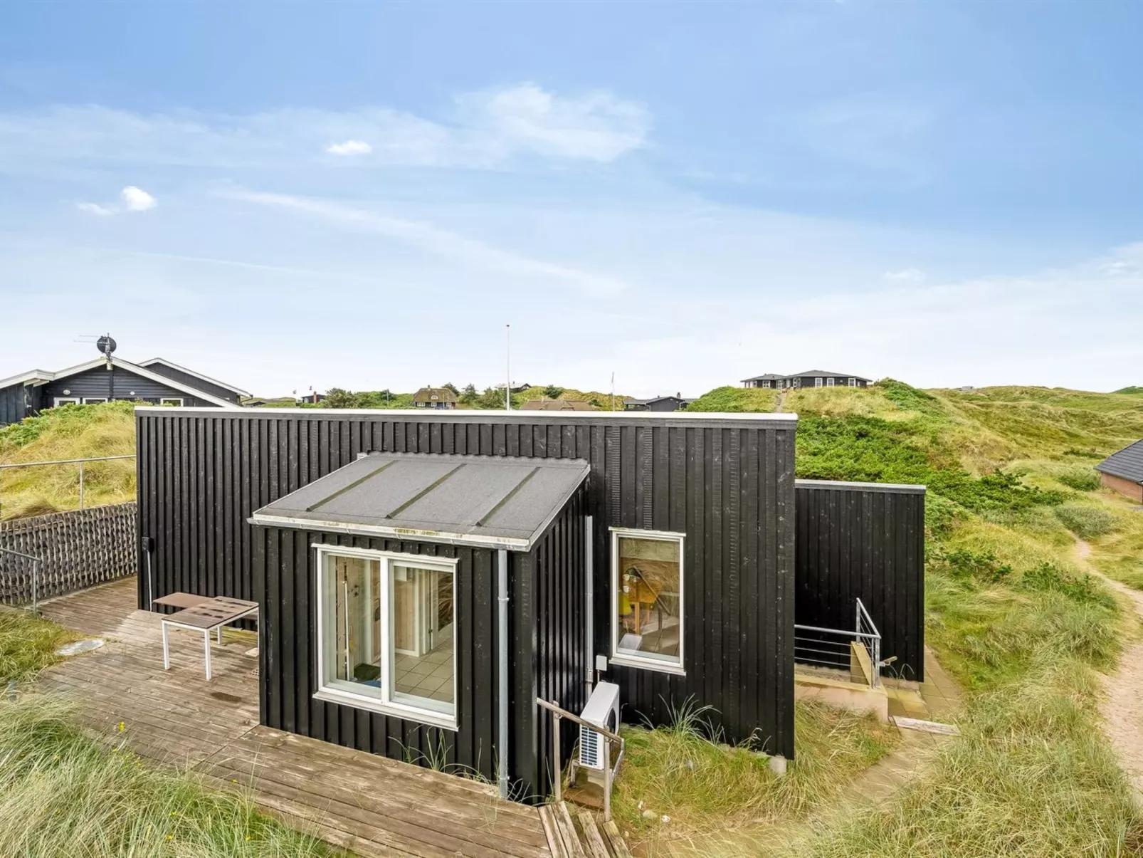 "Paaske" -  from the sea-Buiten