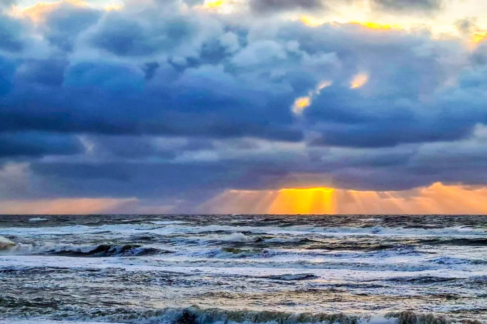 Luxe retraite met zwembad -- By Traum Ferienwohnungen-Waterzicht