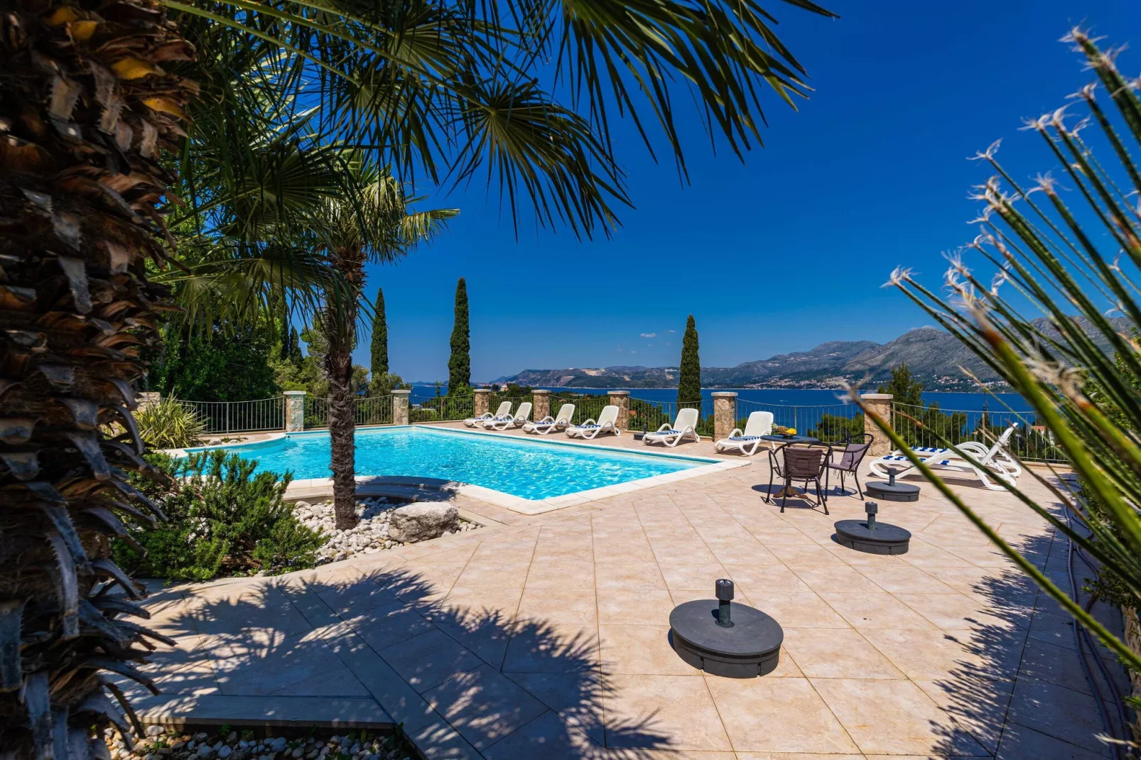 Villa Alegria Cavtat - One Bedroom Apartment with Balcony and Sea View (Apartment A)-Zwembad
