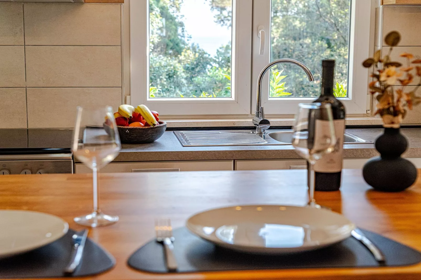 Holiday Home Island Gem - Five  Bedroom Apartment-Eetkamer