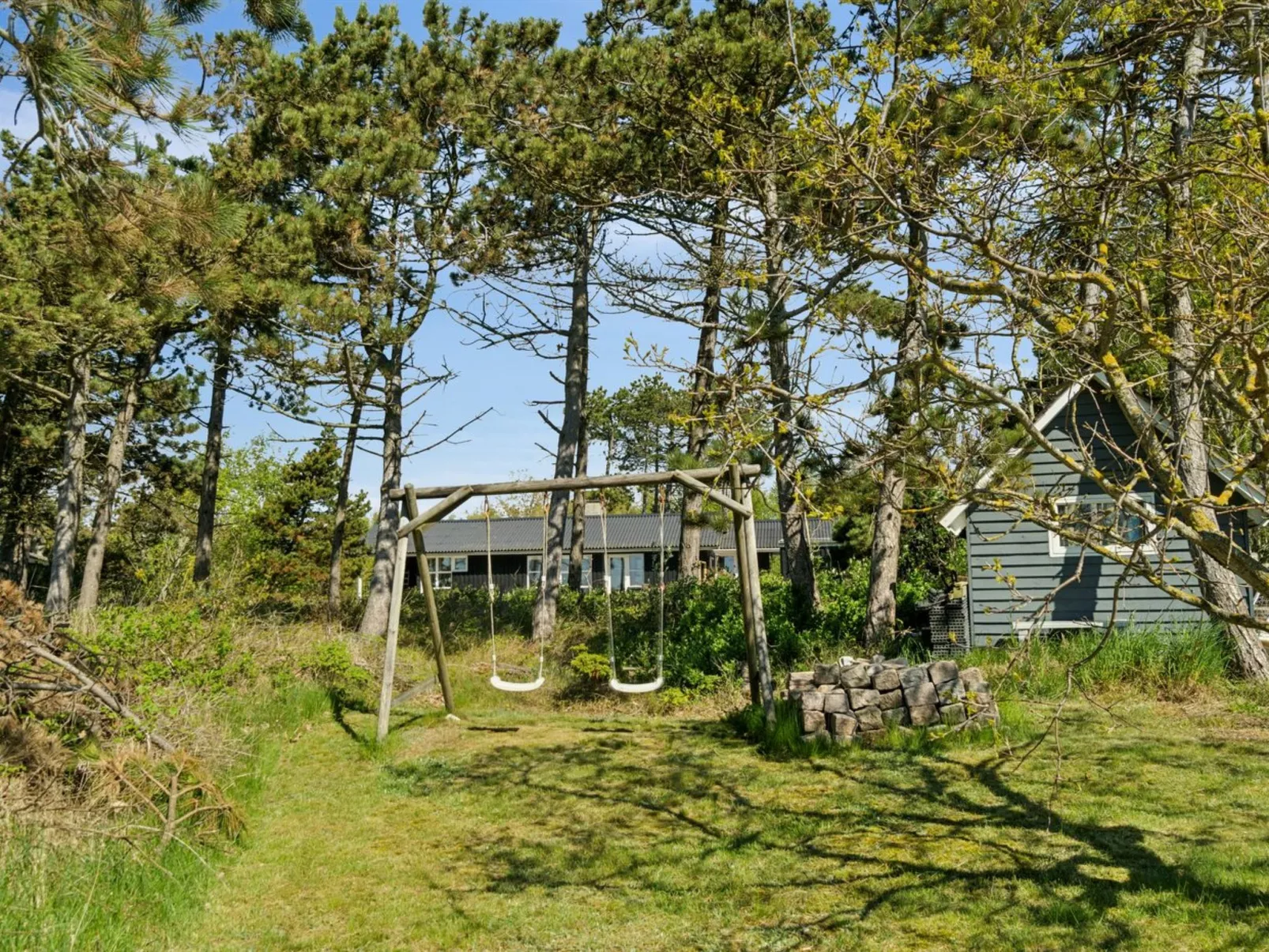 "Hening" - 50m from the sea-Buiten