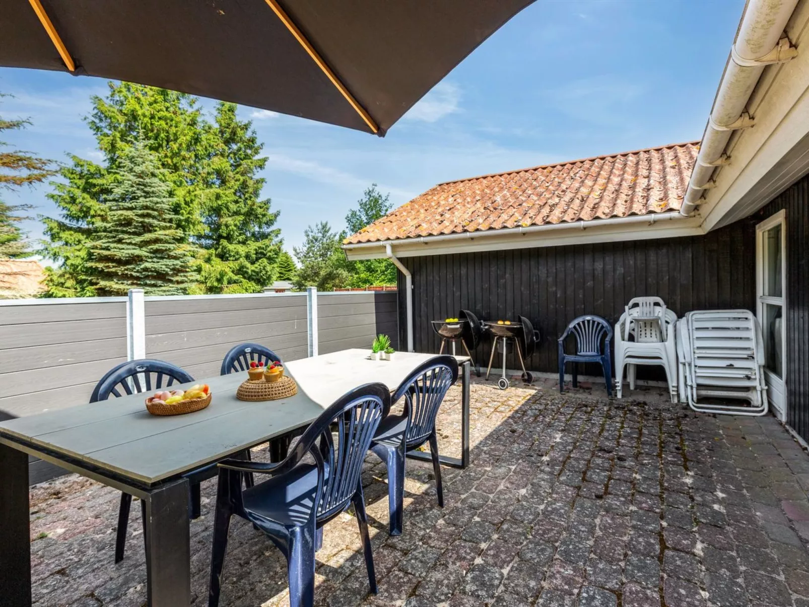 "Ayna" - 50m from the sea-Buiten