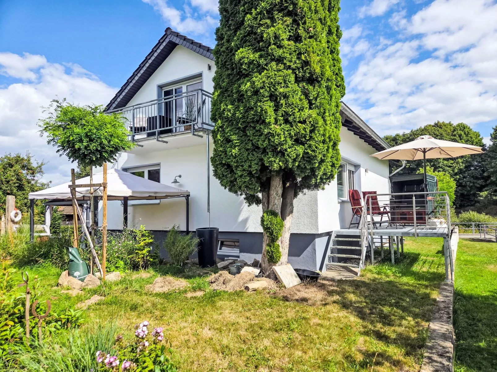 Lindenstraße-Buiten