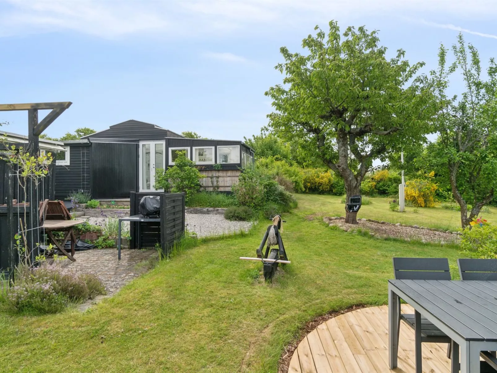 "Holmfridur" - 2km from the sea-Buiten