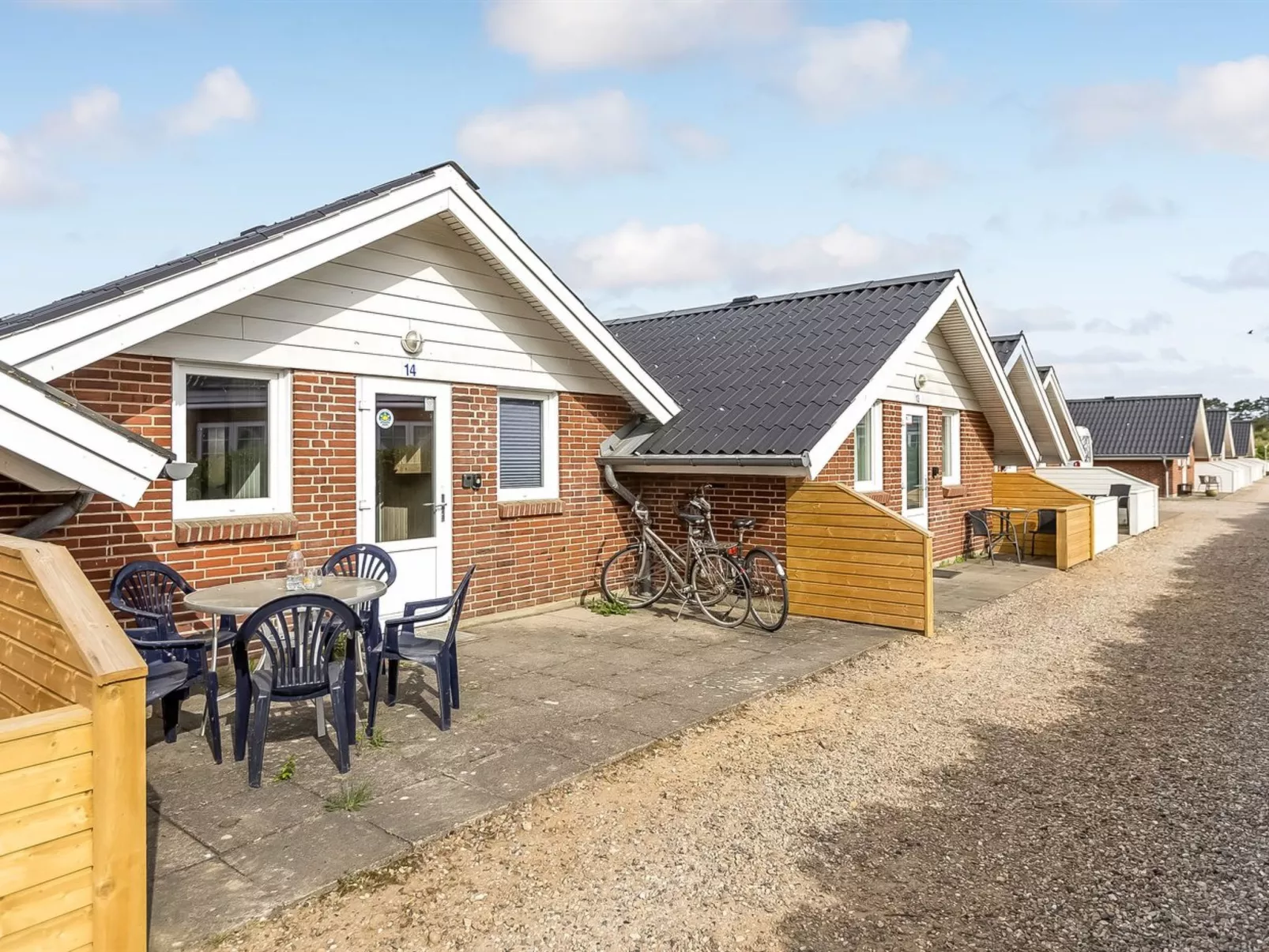 "Reinhold" - 1.9km from the sea-Buiten