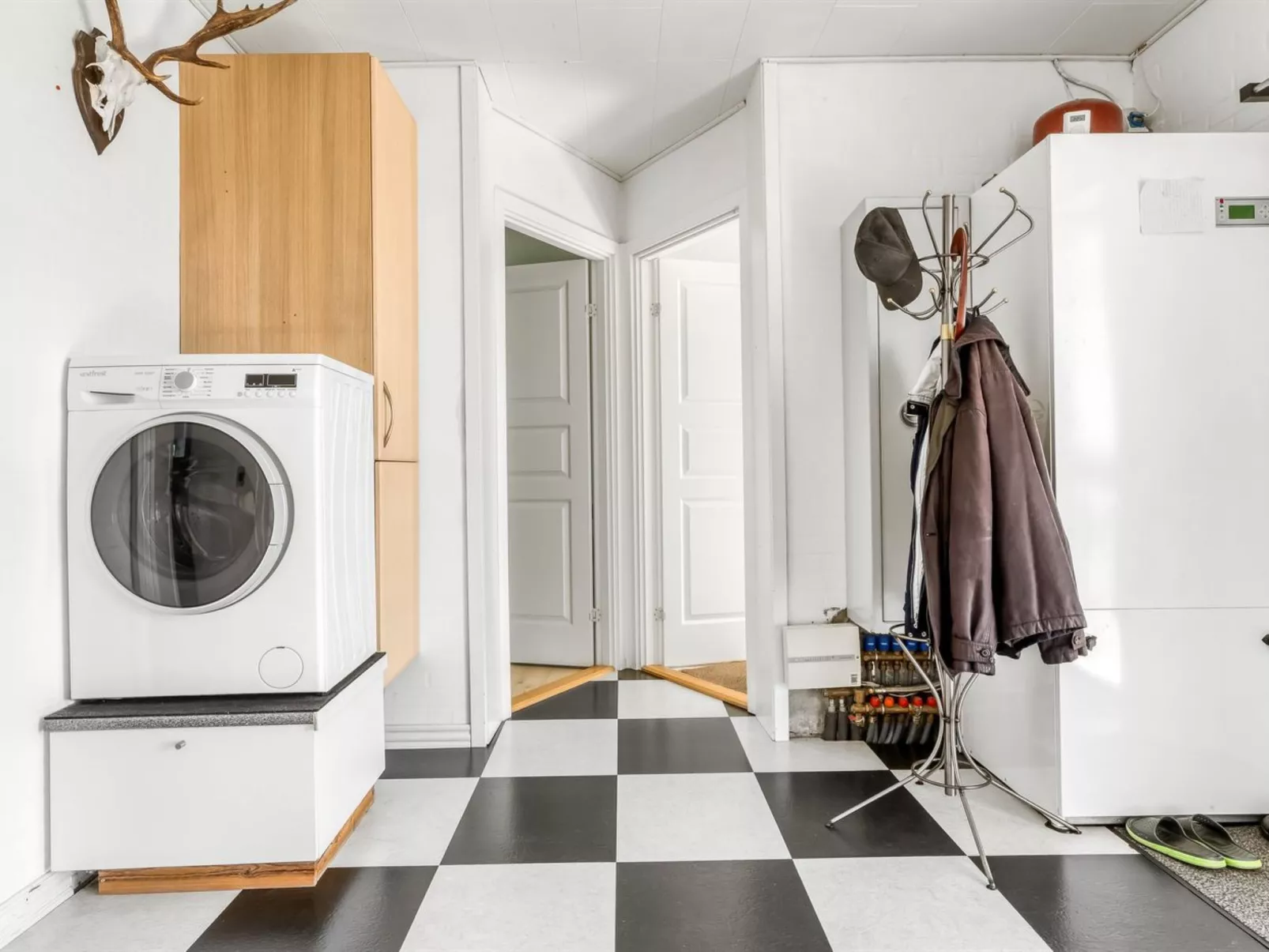 "Kora" - 2km from the sea-Binnen