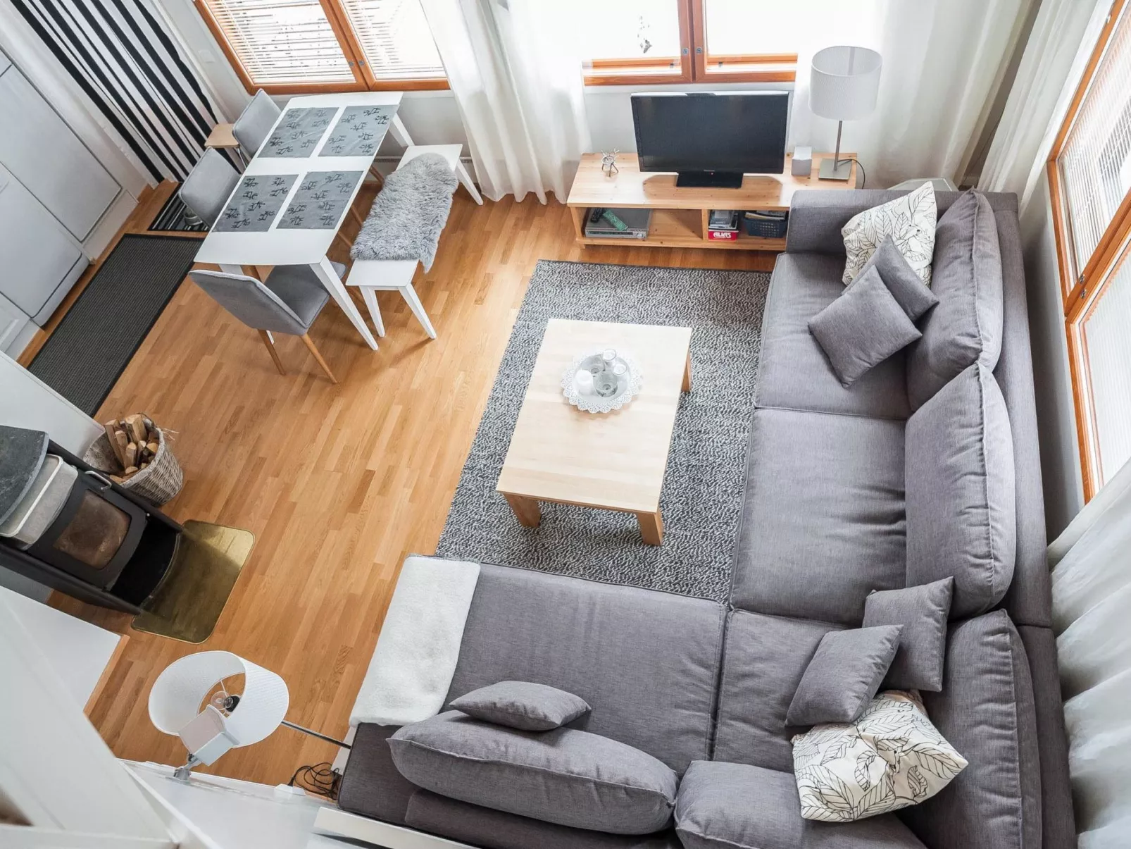 Karhunvartijan tupa a6-Binnen