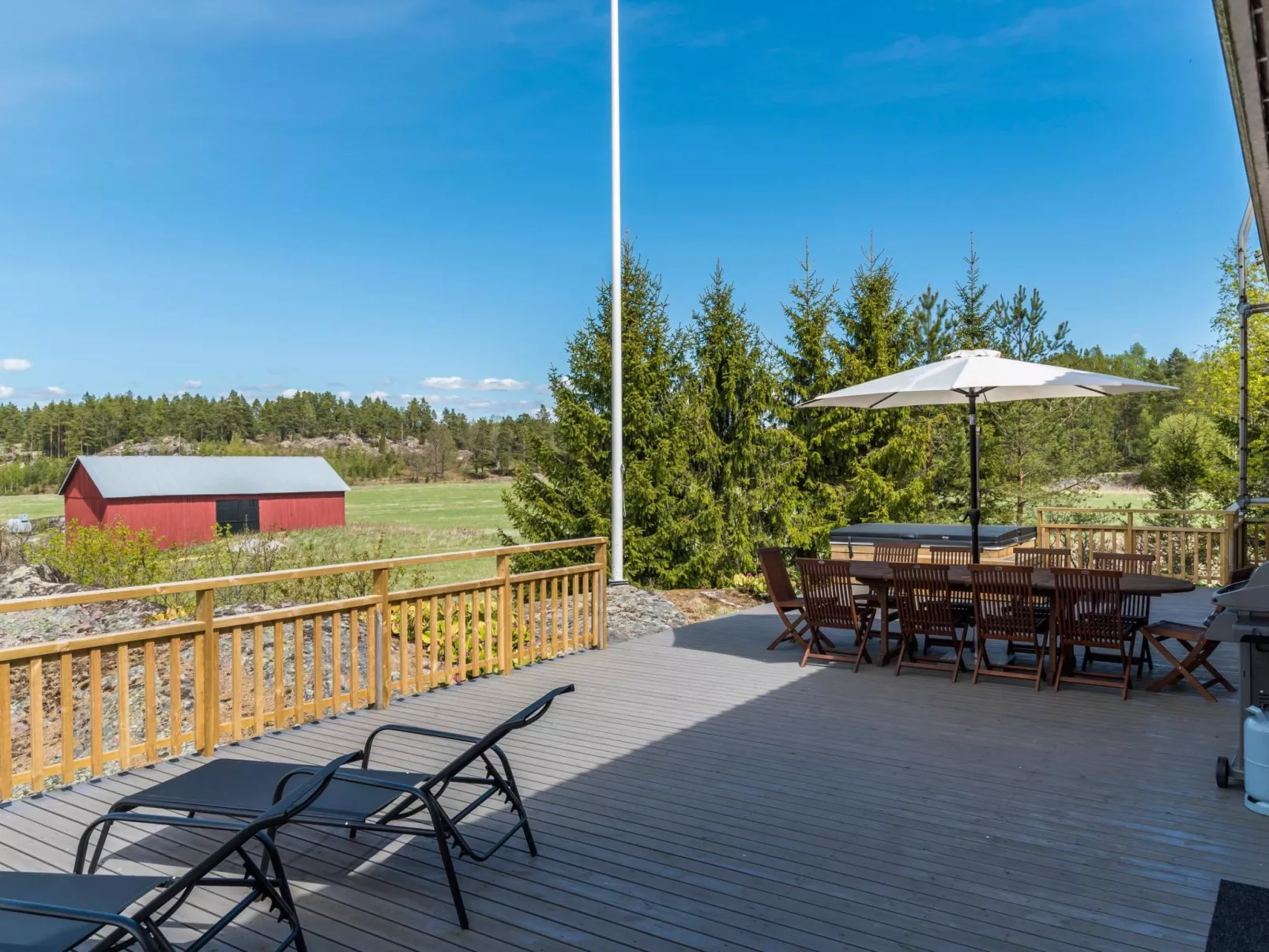 Villa pääsky-Binnen