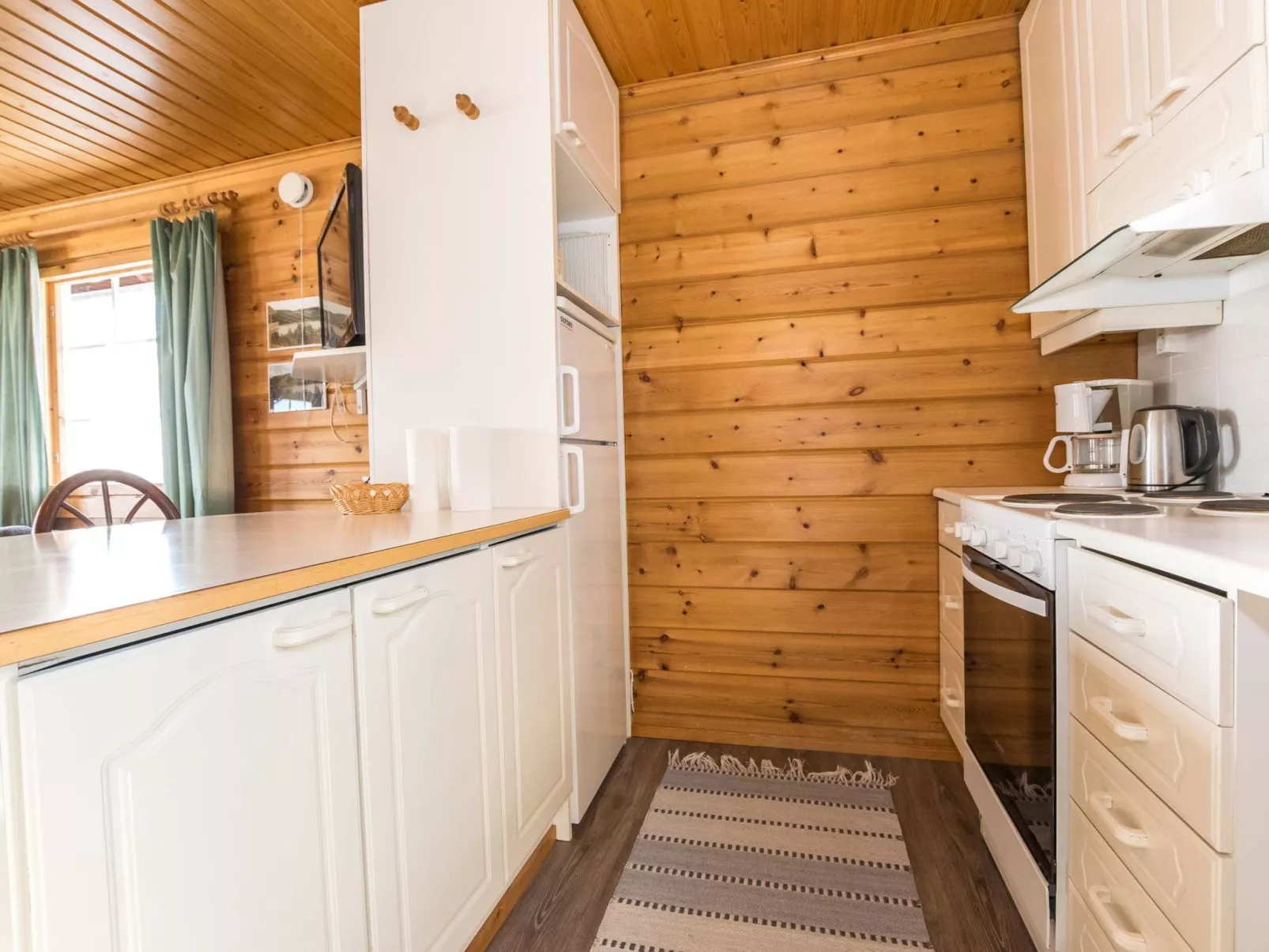 Alppikylä 13a paritalo-Binnen