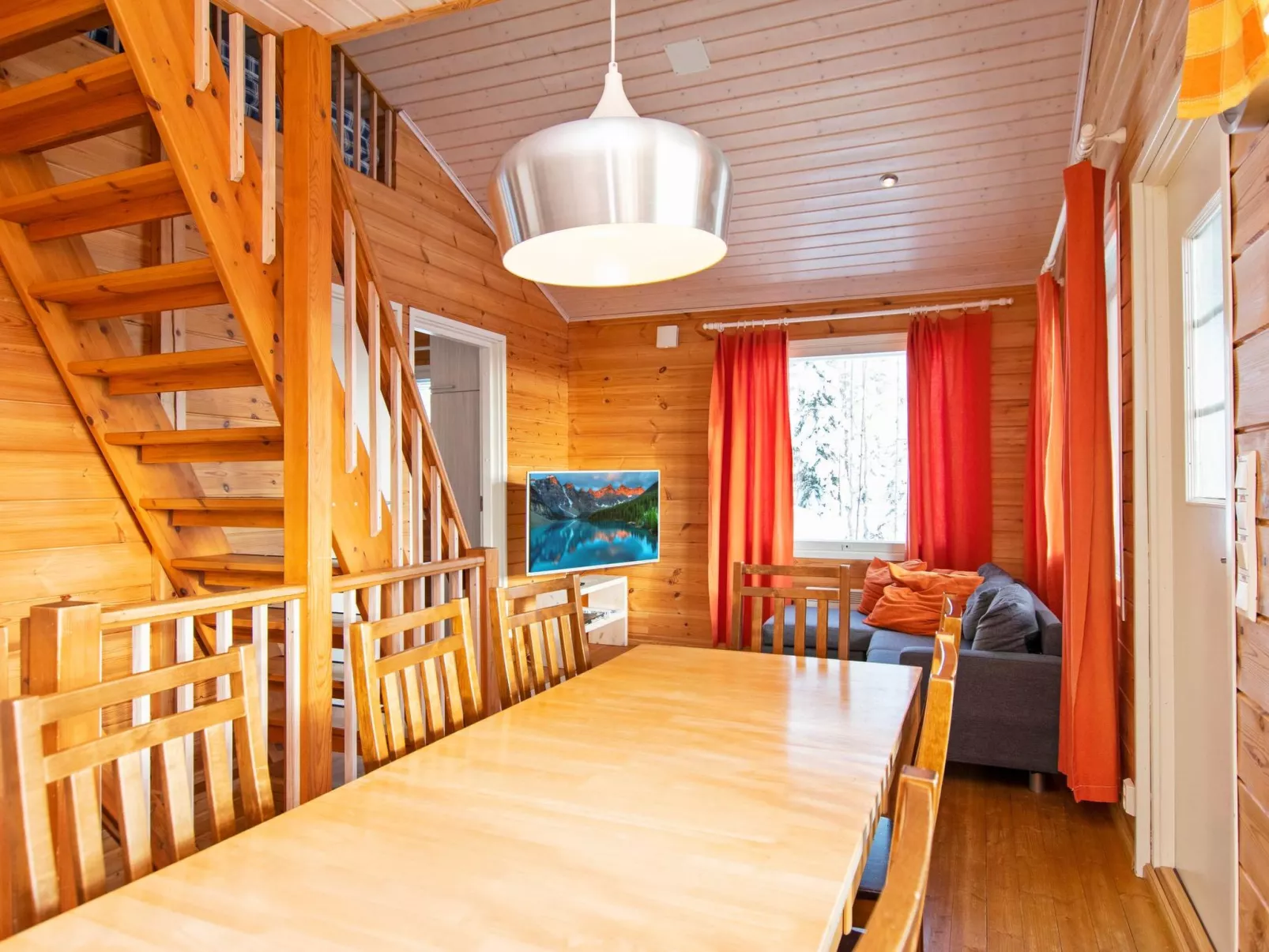 Hallan paroni b paritalo-Binnen