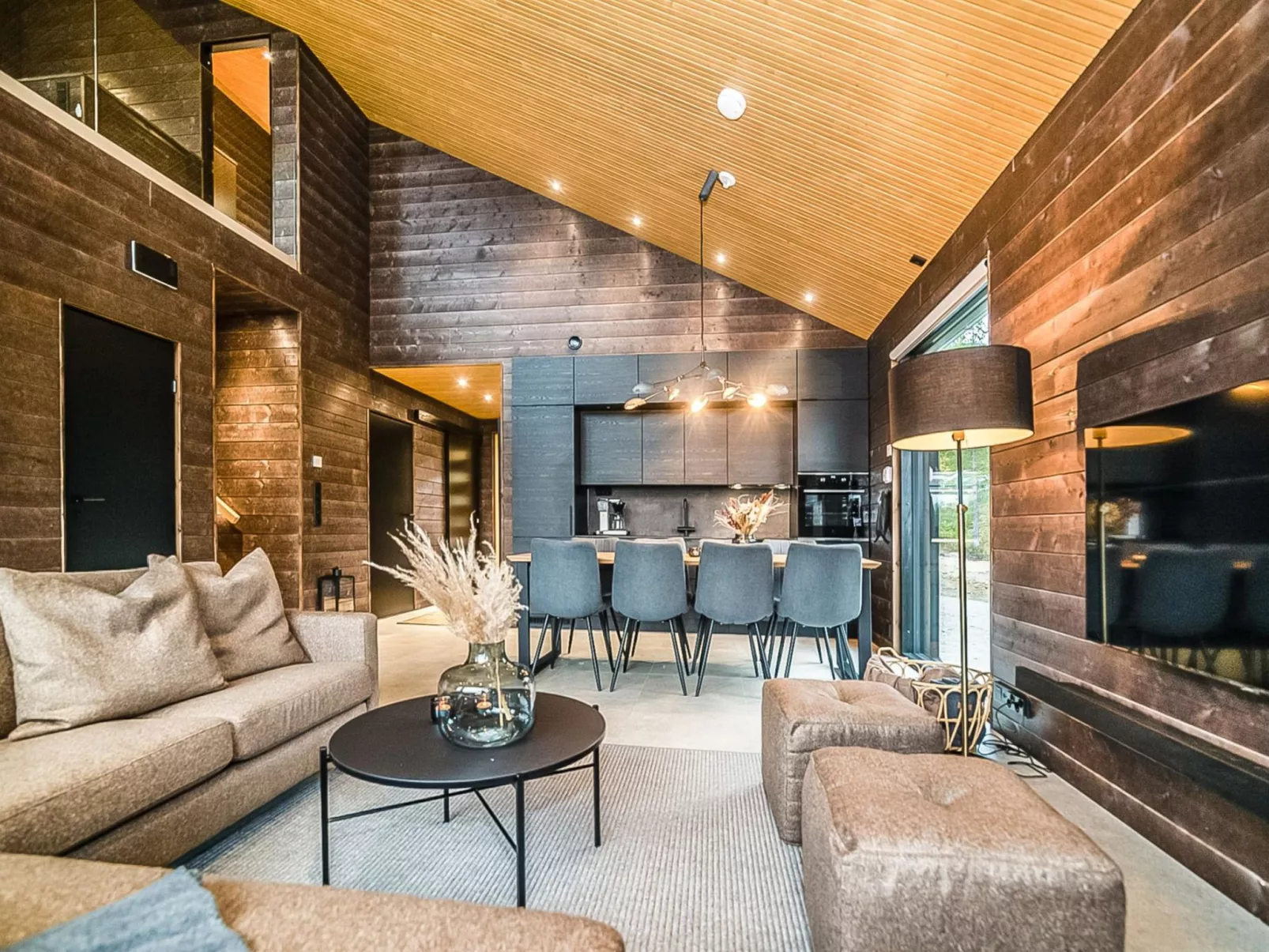 Villa voimapolku 9 a 1-Binnen