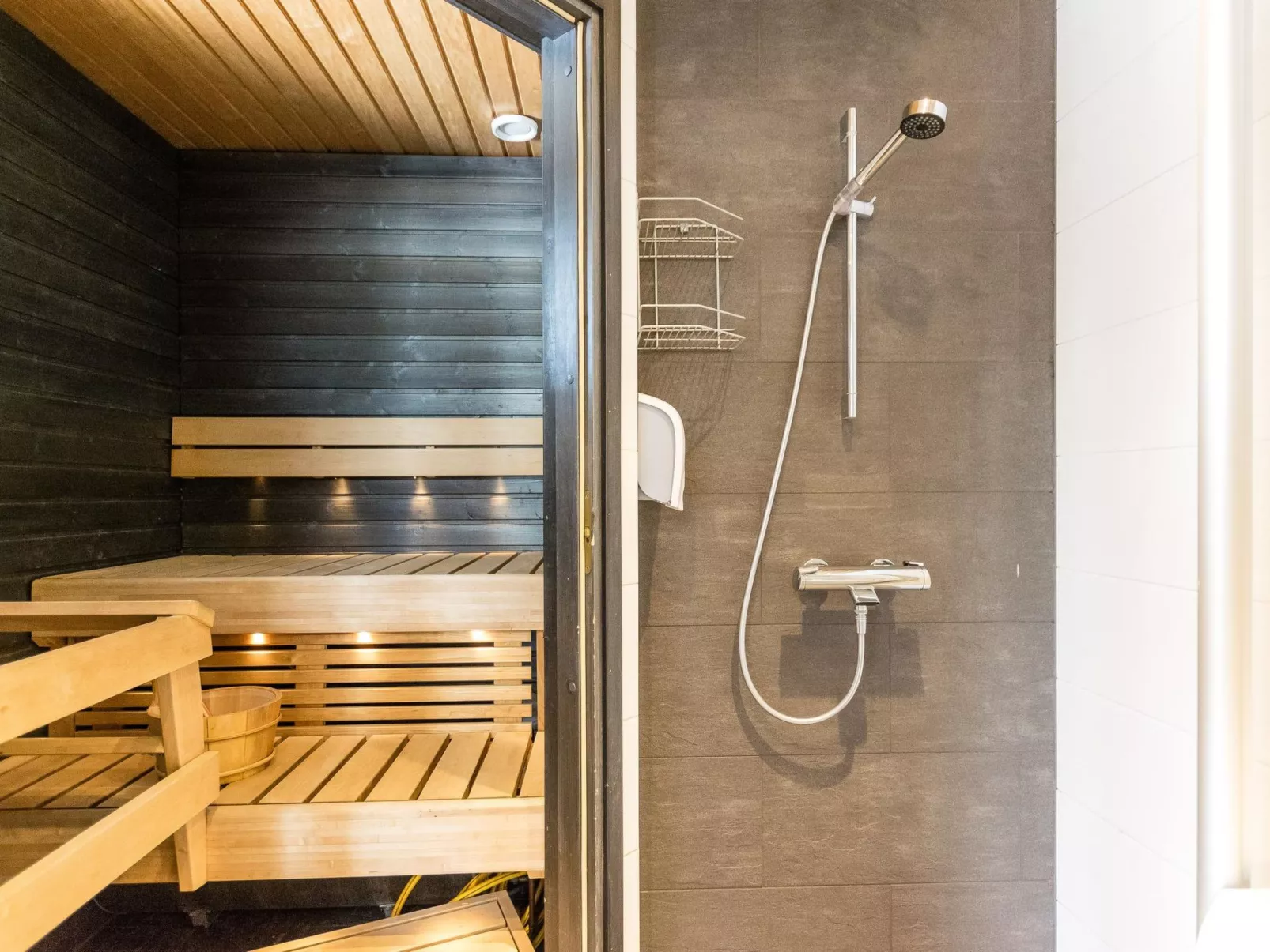 Golfarinkunnas 7b-Binnen