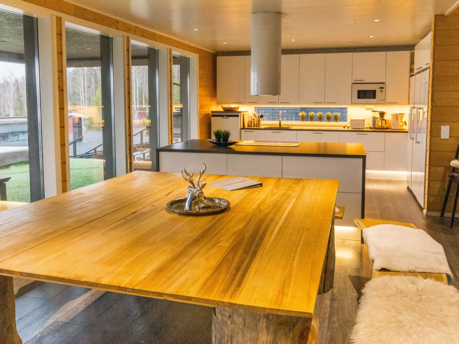 Ellivuori west 1-Binnen