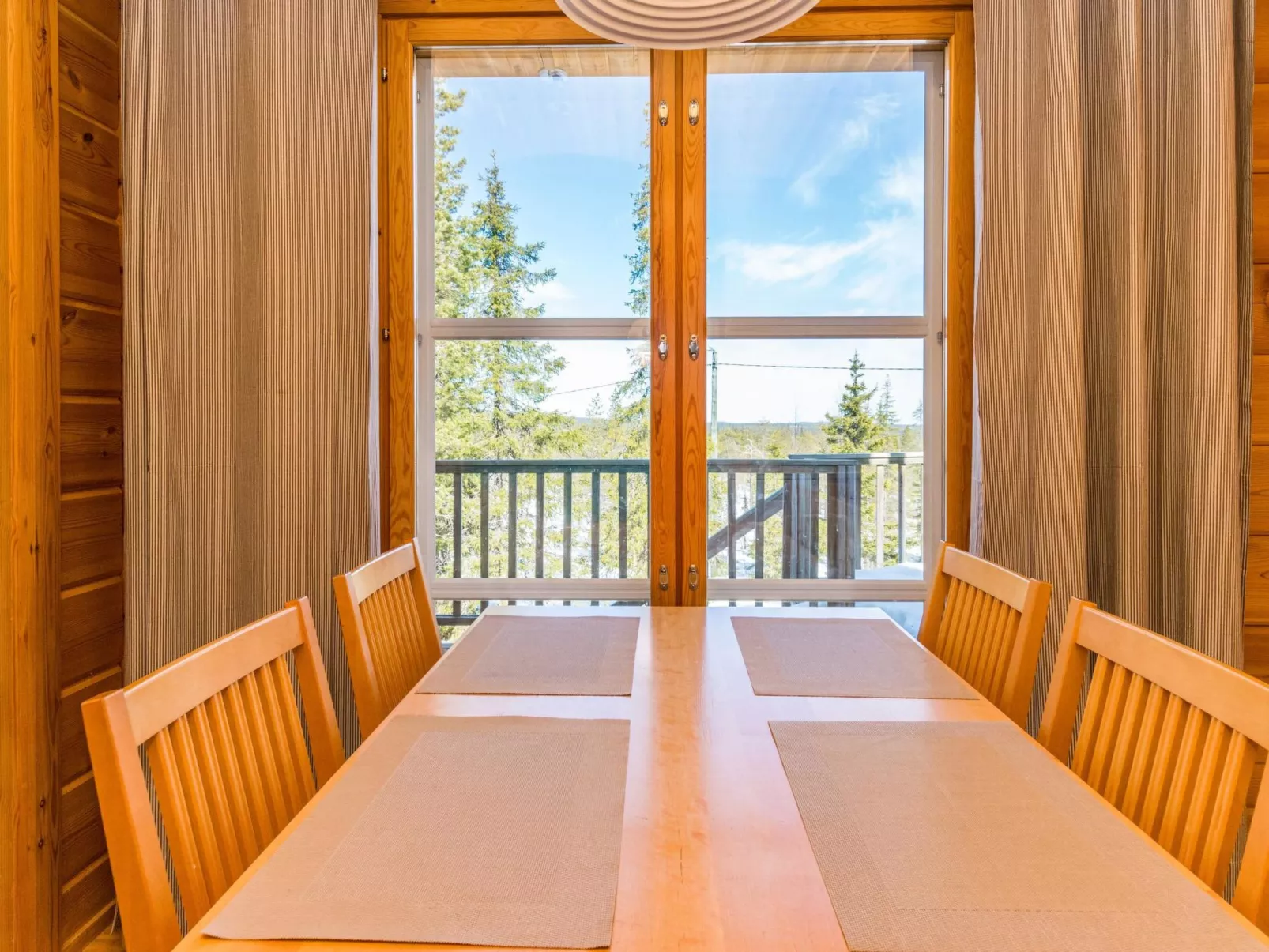 Vuosseli-kelkka 15b-Binnen