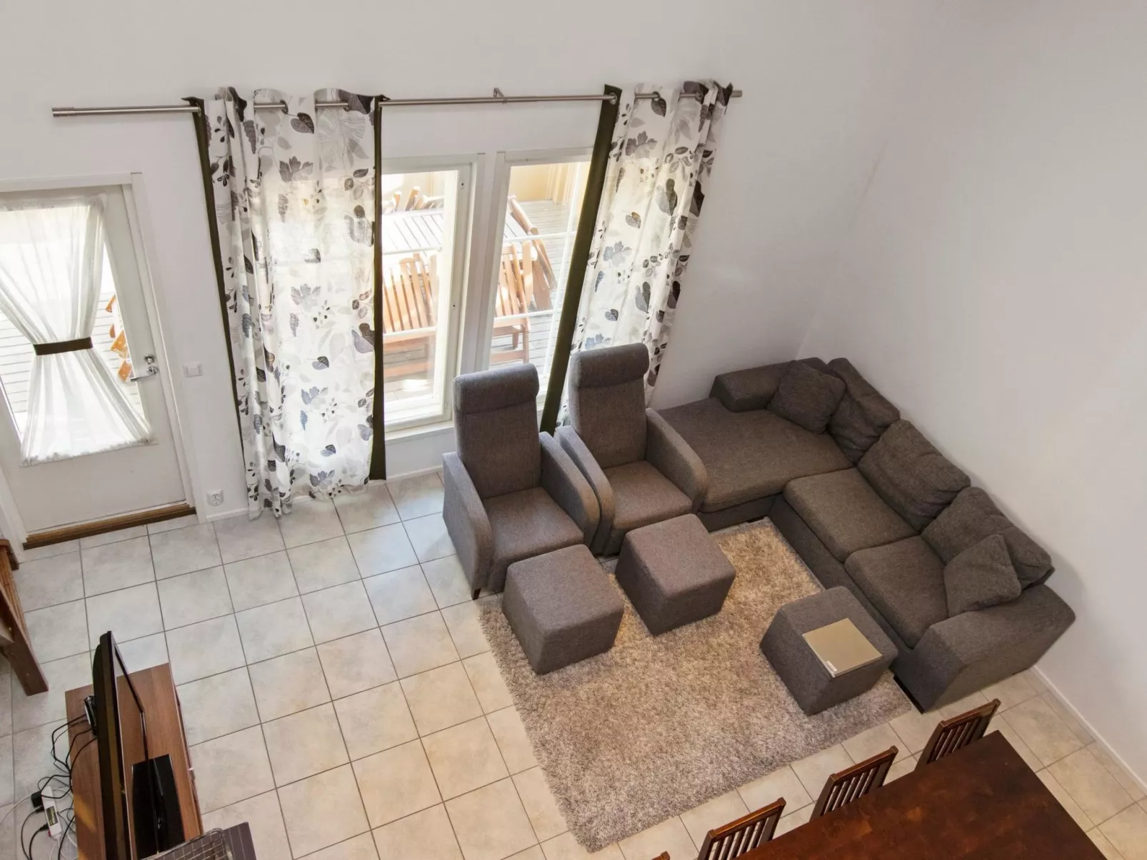 4 seasons hymy b-Binnen