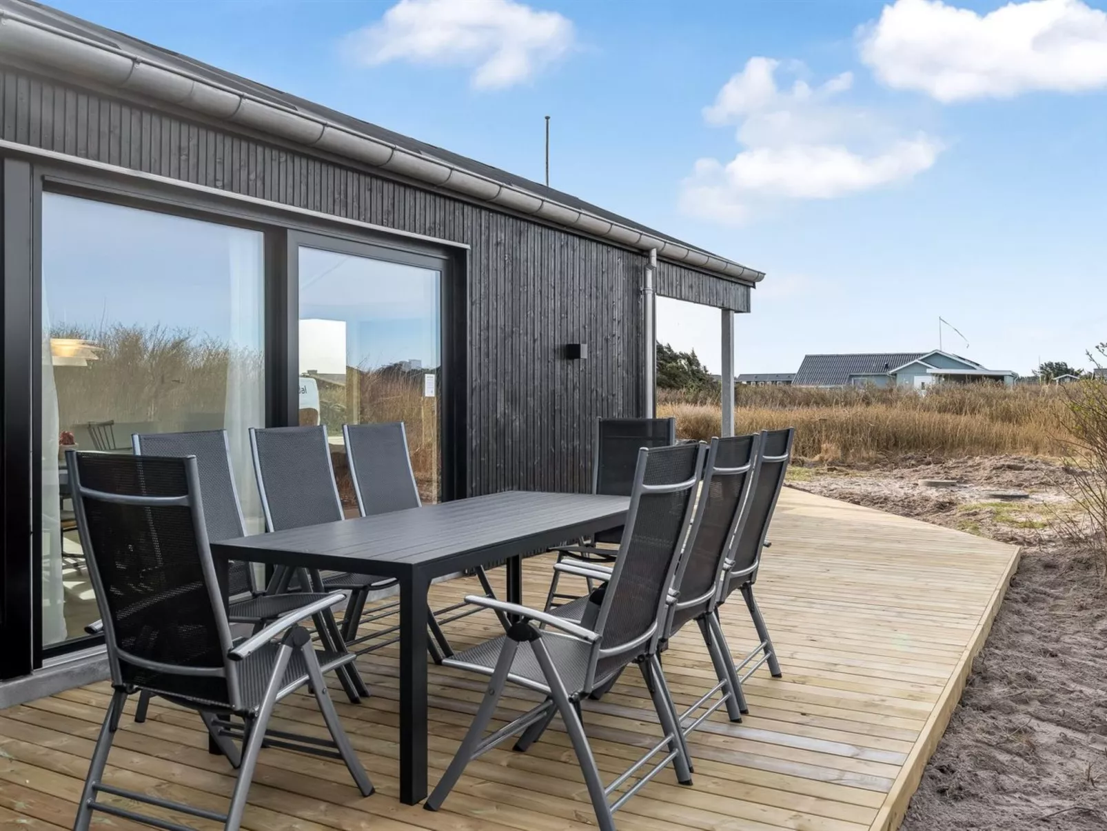 "Jouni" - 200m from the sea-Buiten