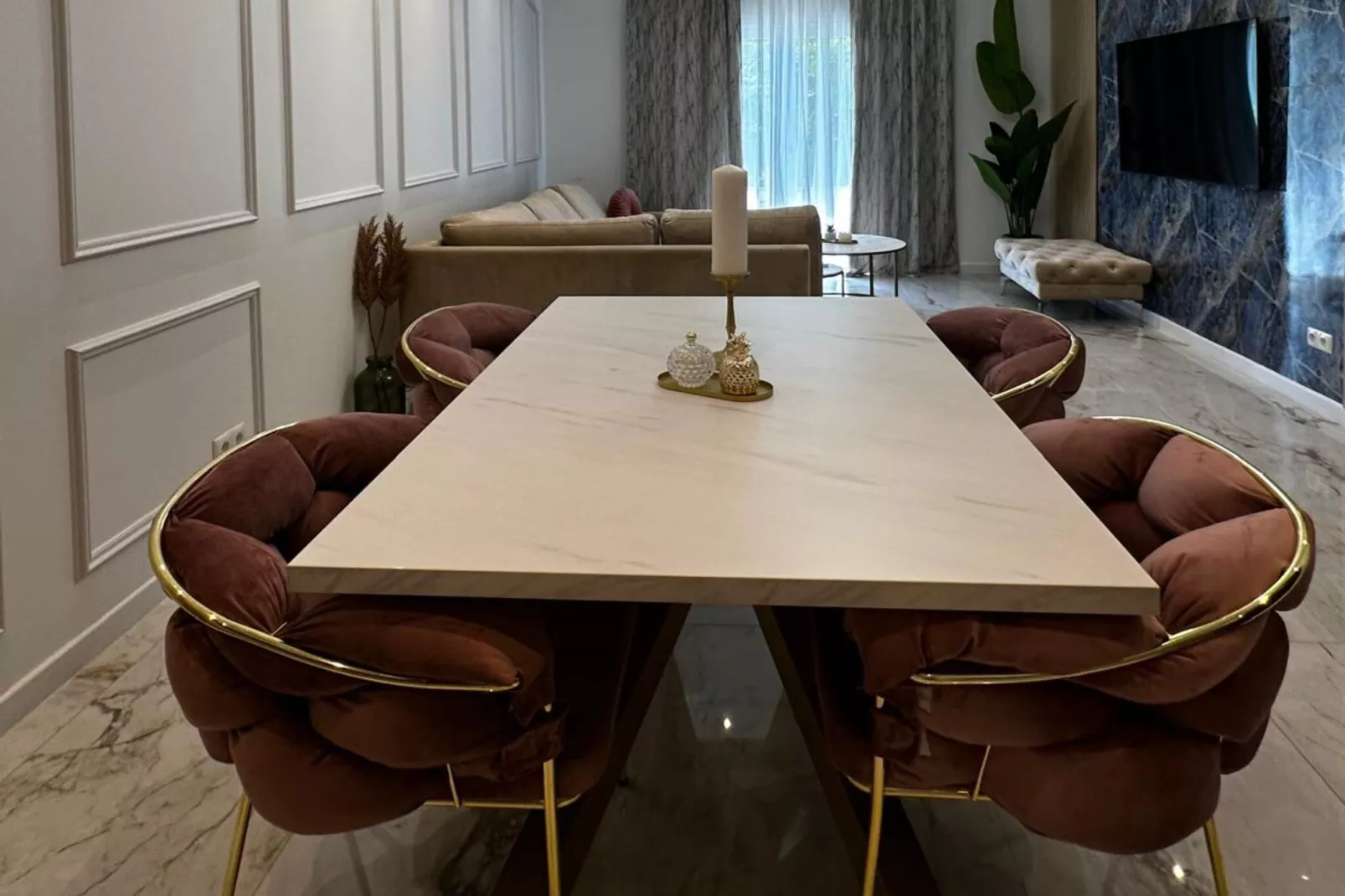 Apartment Ivan with Pool - Two Bedroom Apartment with Terrace and Swimming pool-Eetkamer