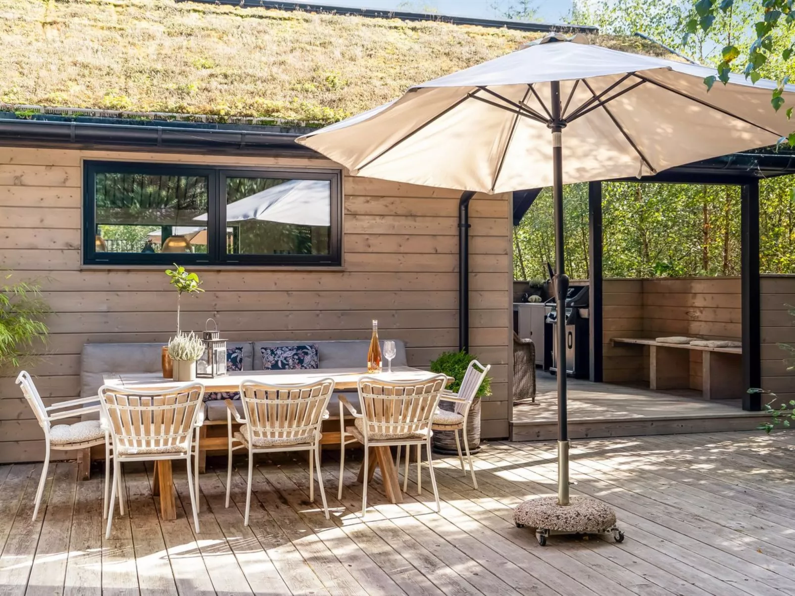 "Arbnora" -  from the sea-Buiten