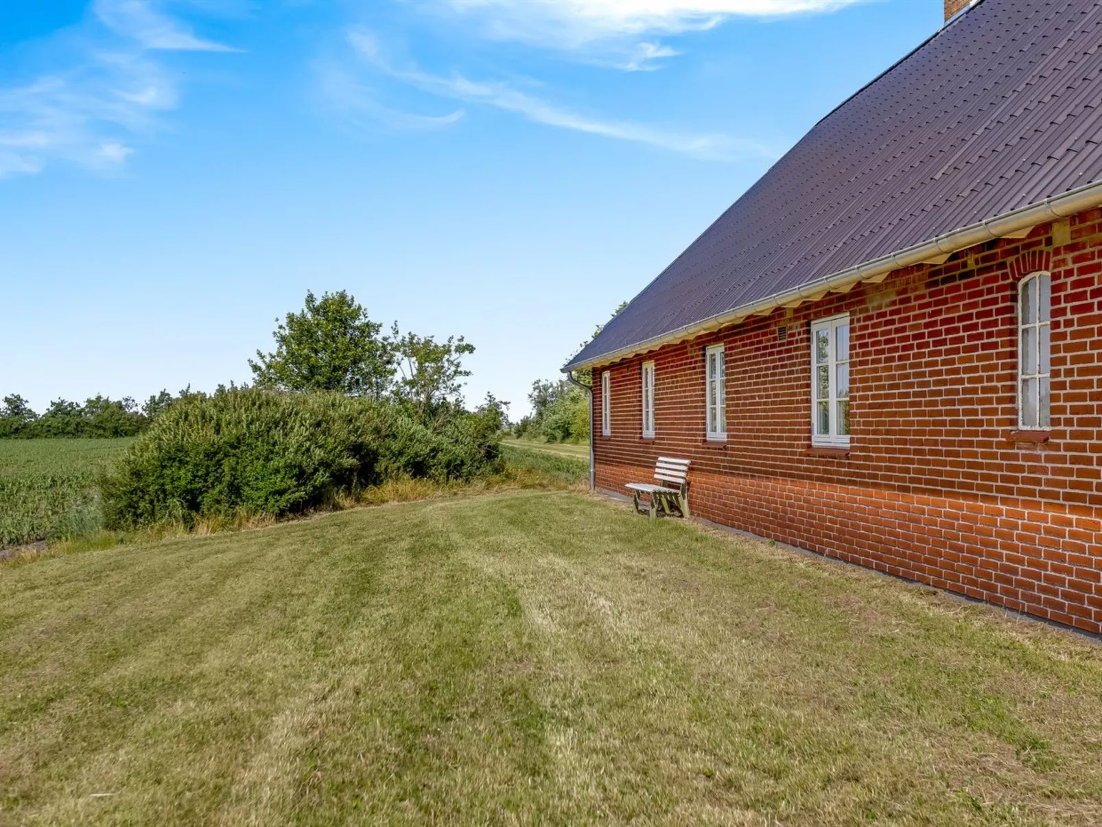 "Rahild" - 10km from the sea-Buiten