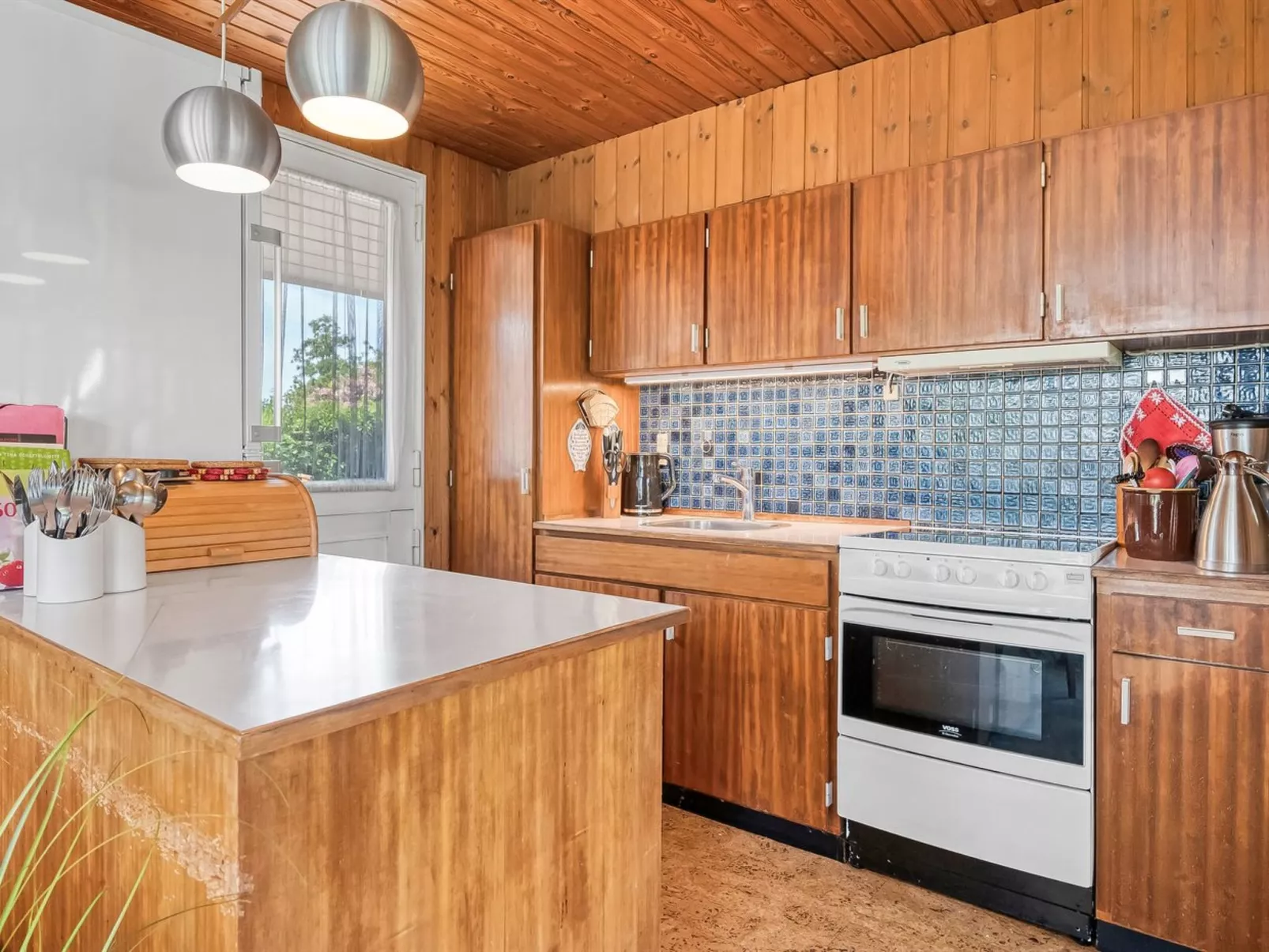 "Yma" -  from the sea-Binnen