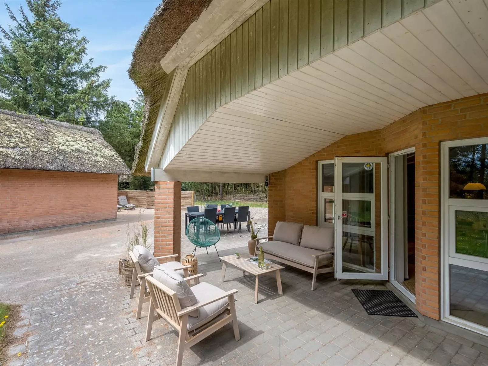 "Batsha" - 1.7km from the sea-Buiten