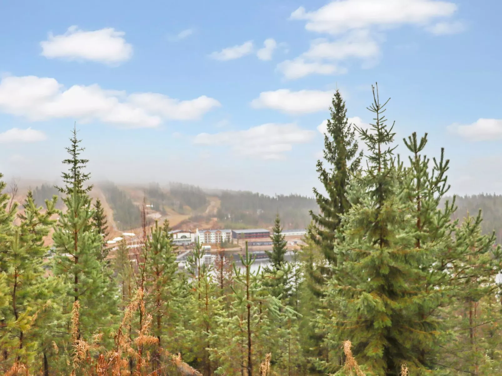 Mukalilla, paritalo sis loppusiivouksen-Binnen