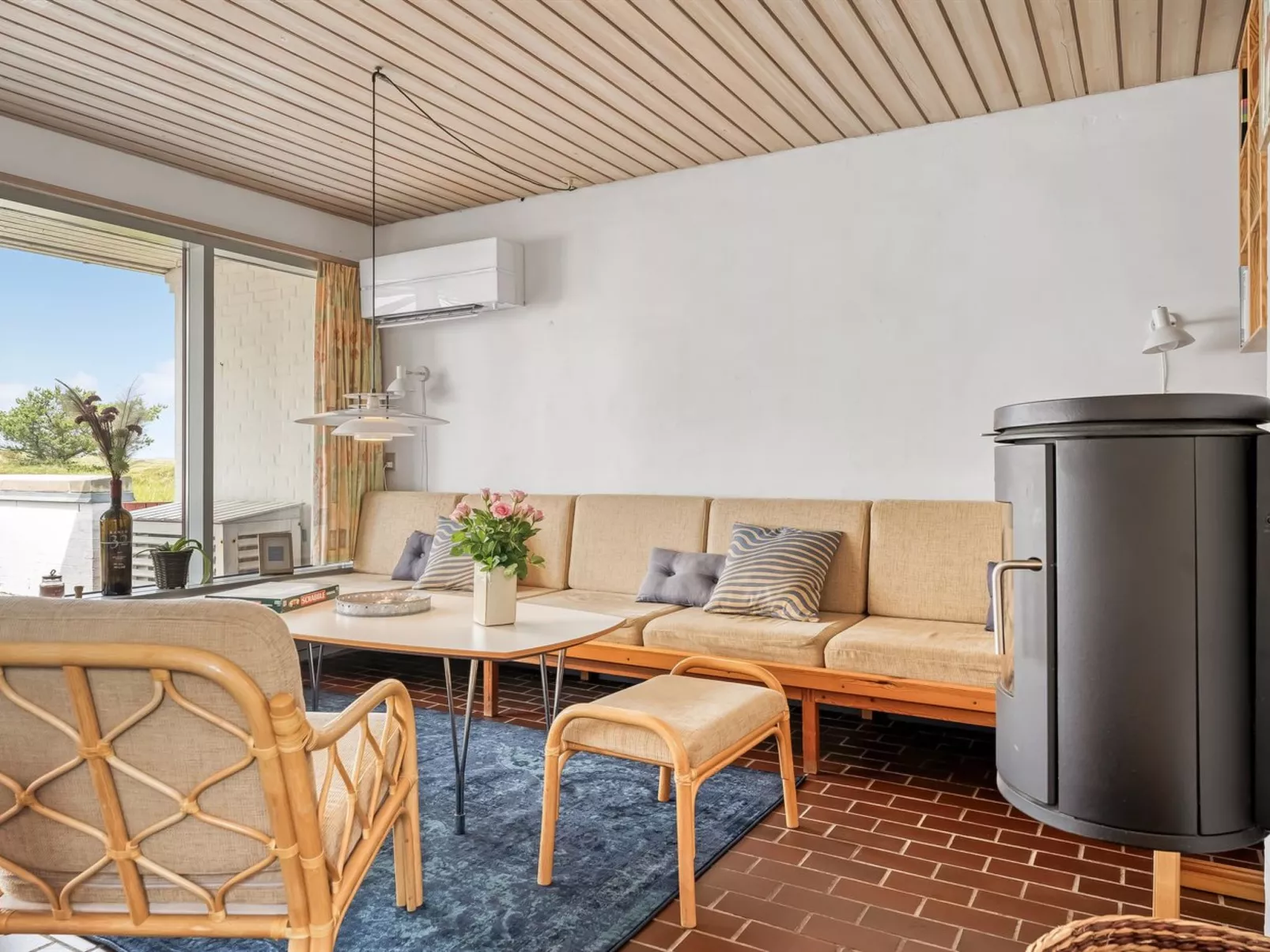 "Aike" - 1km from the sea-Binnen