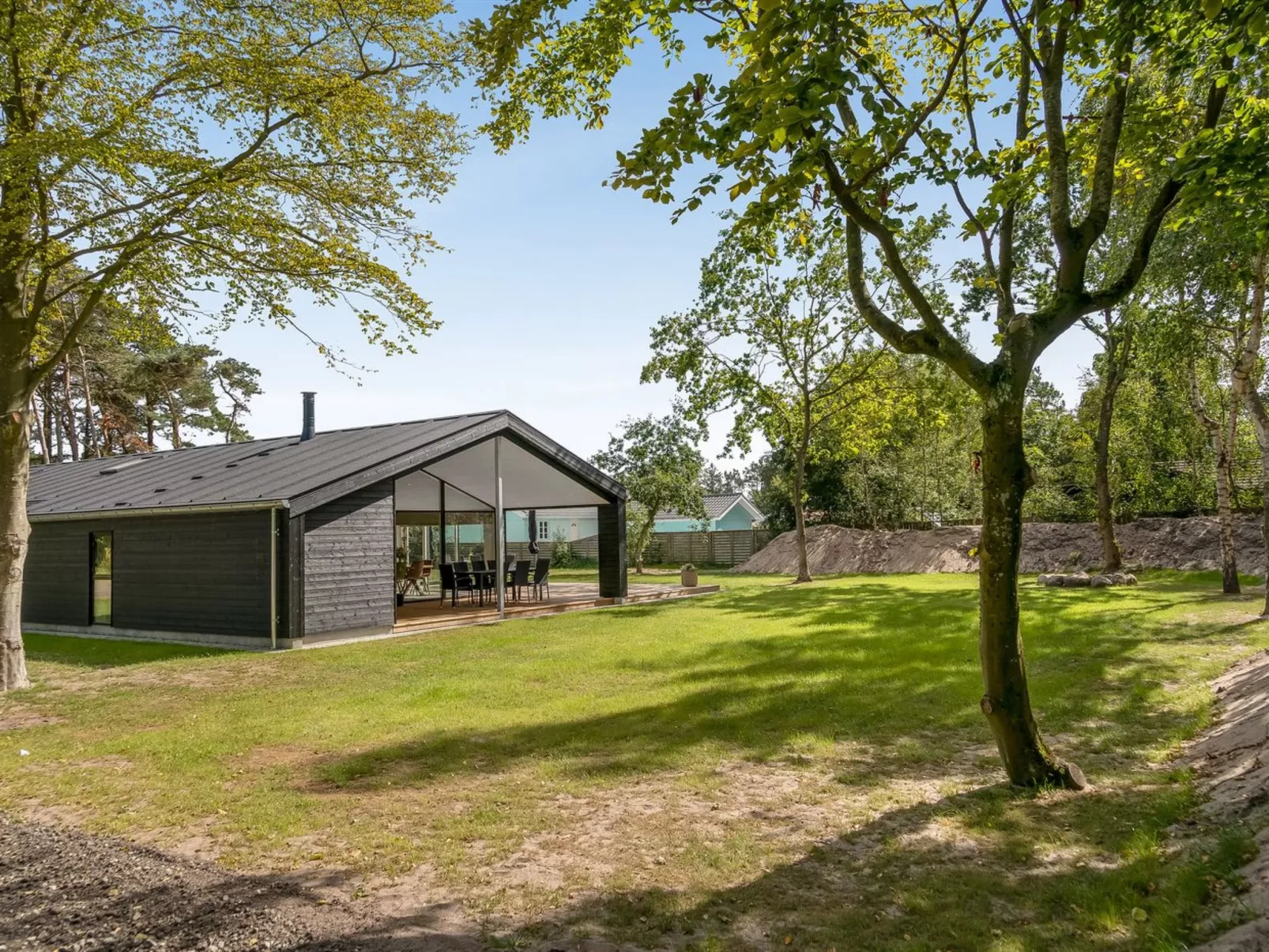 "Zoya" -  from the sea-Buiten