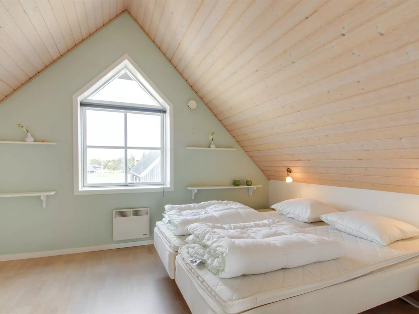 "Lucjan" - 800m from the sea-Binnen