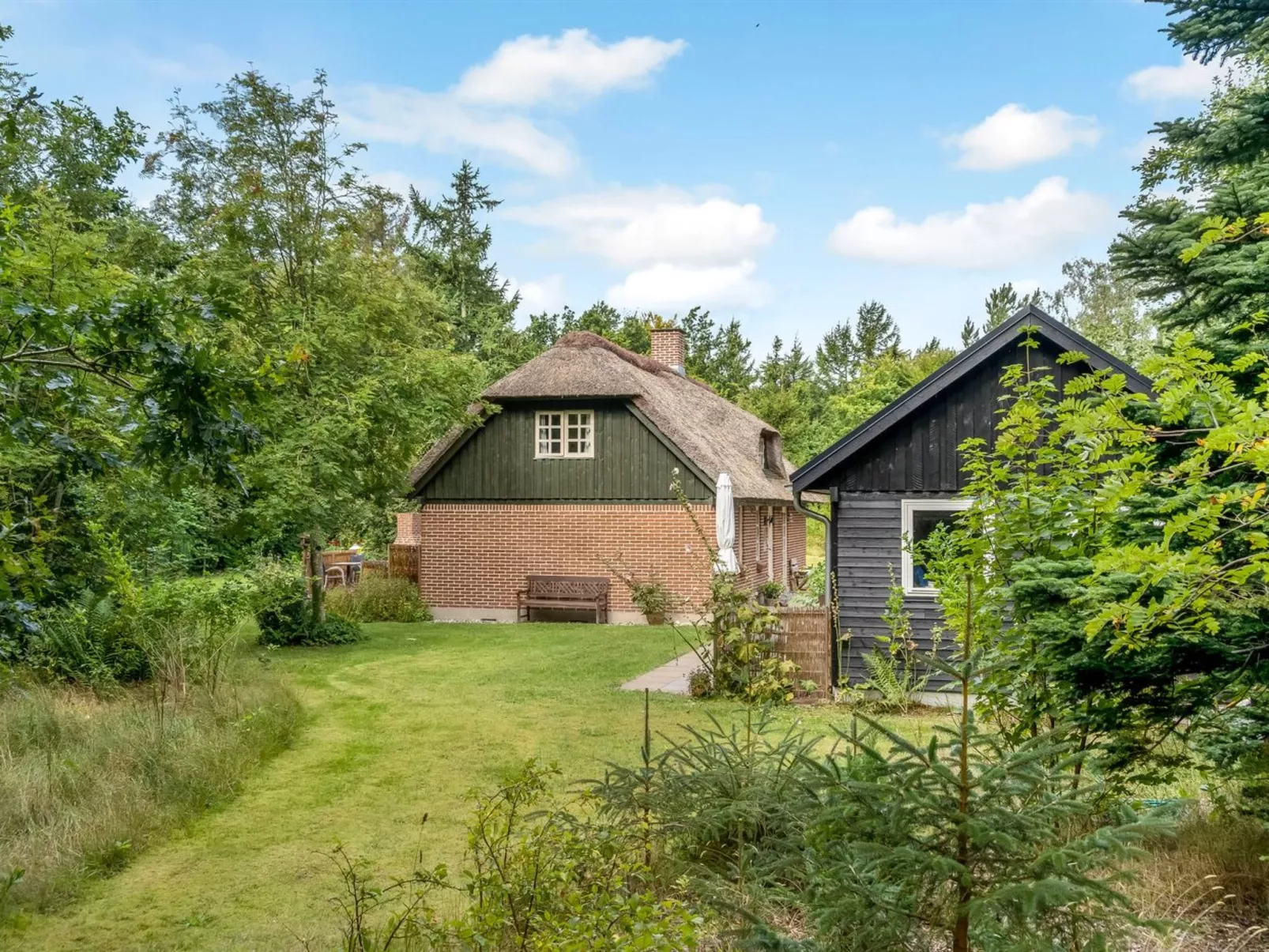 "Hilaria" - 2.1km from the sea-Buiten