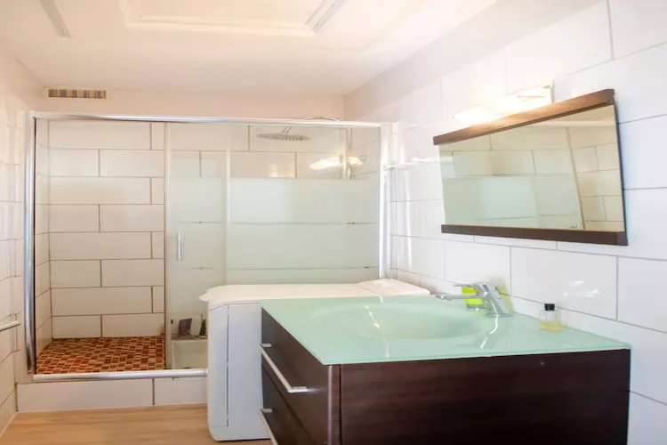 17 Villa Solera, T3-Badkamer