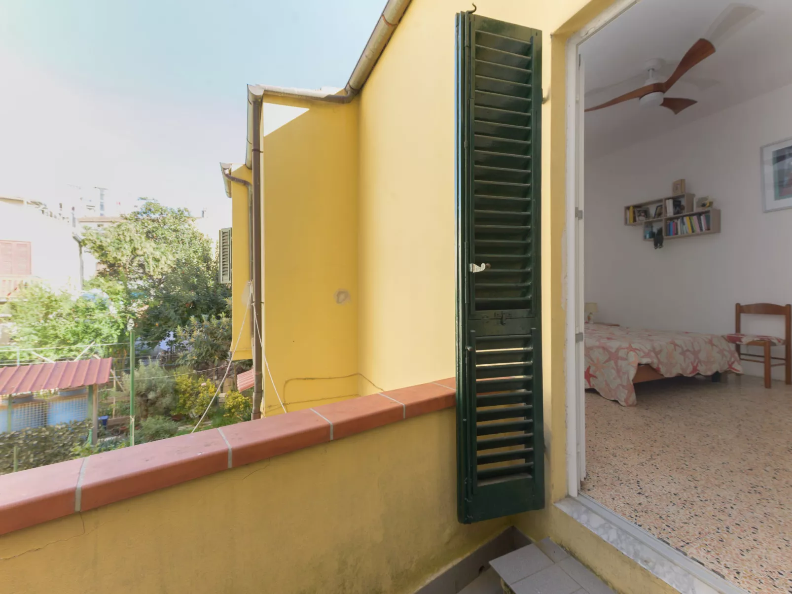 Il cortile nel centro-Buiten