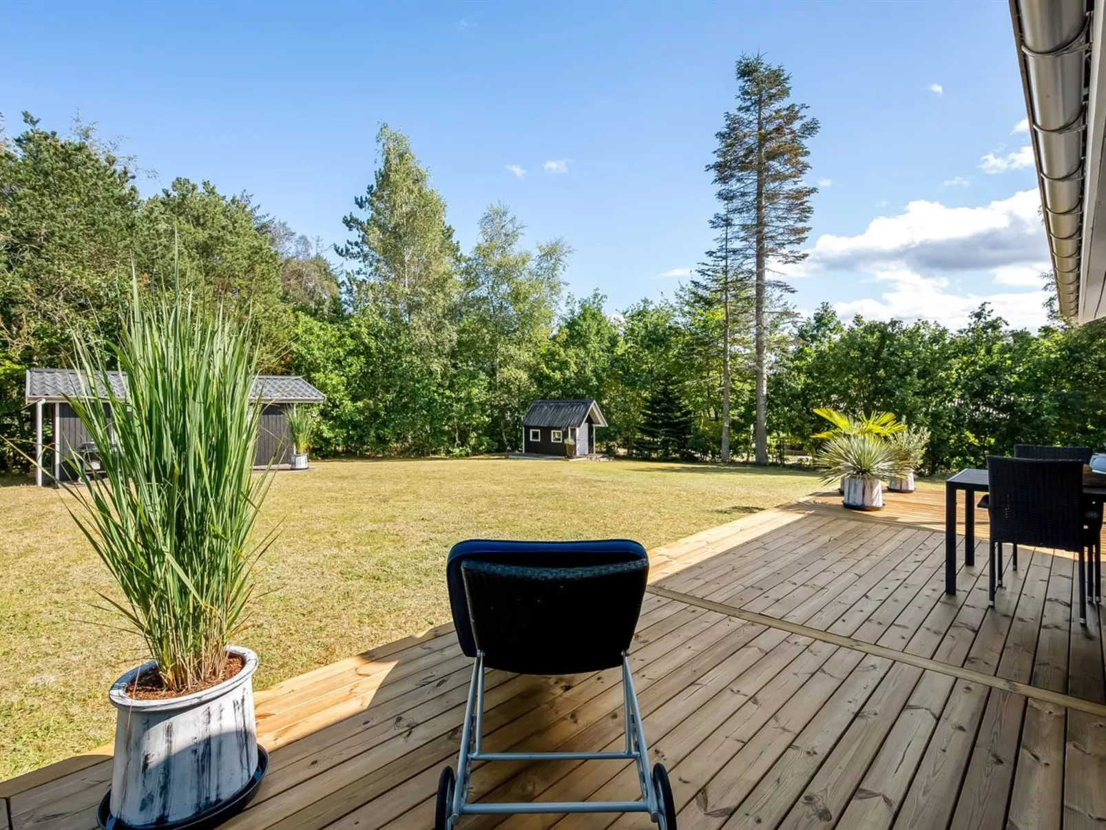 "Lillebror" - 7km from the sea-Buiten