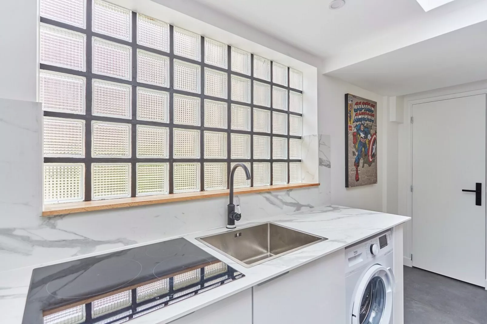 REUNION NEW-Niet-getagd