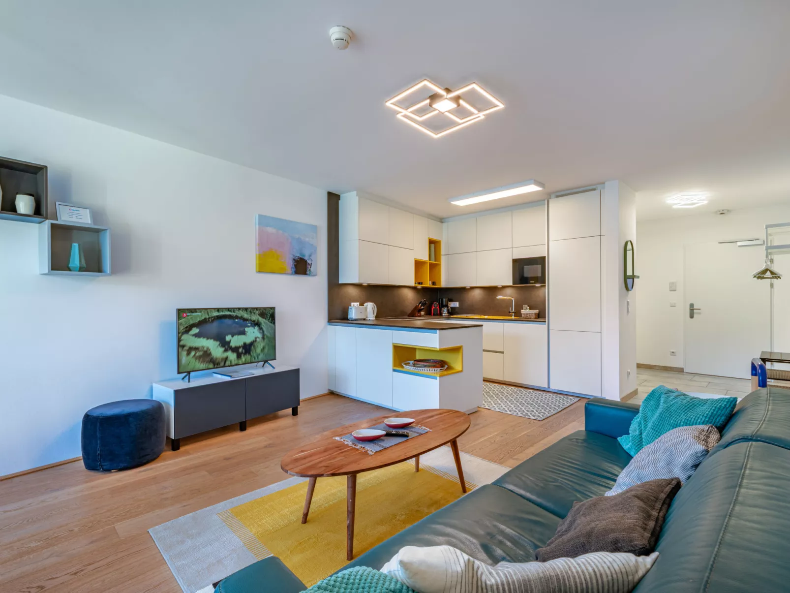 Top 5 Alpe maritima Seeblick+Bergkulisse-Binnen