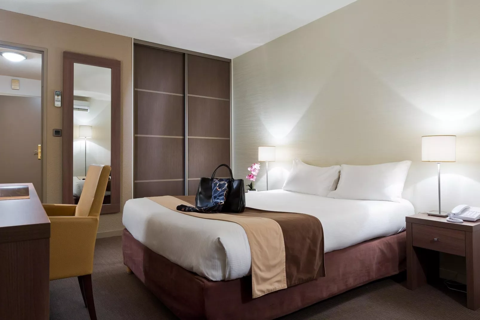 Superior Studio - LA RESERVE-Slaapkamer