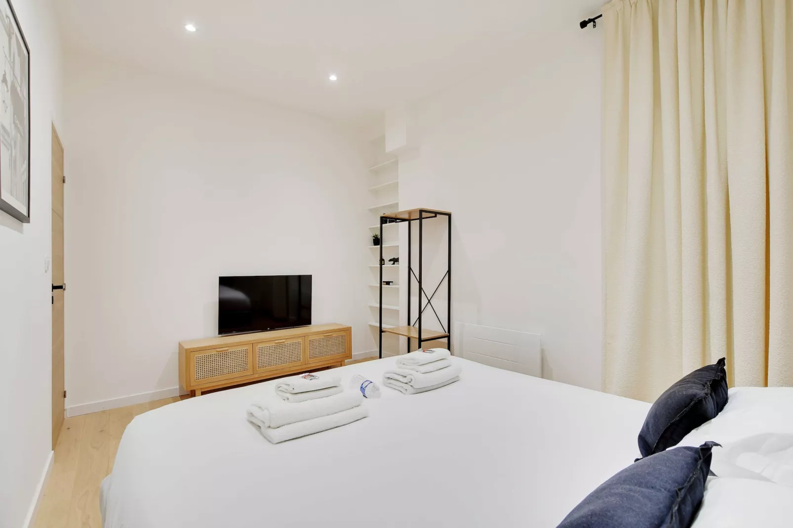 PB-14-GONCOURT-2-Slaapkamer