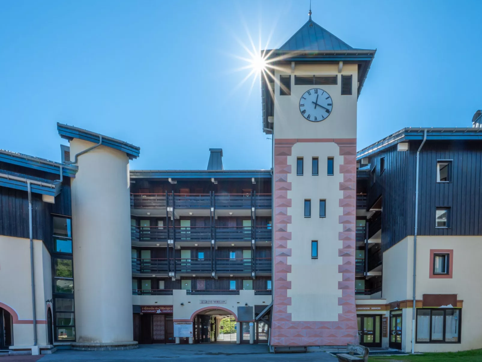 Grand Morillon C-Buiten