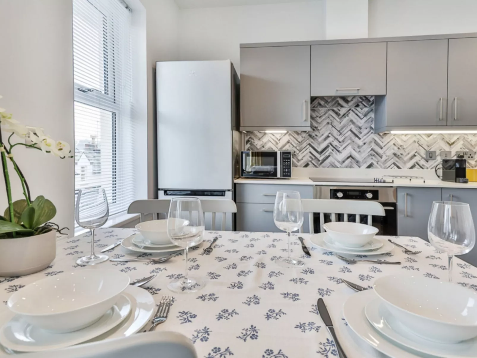 Belle House, Apt 6-Binnen