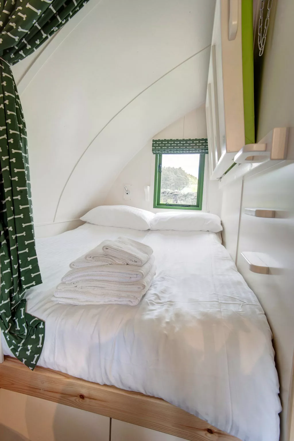 Barebones Glamping-Binnen
