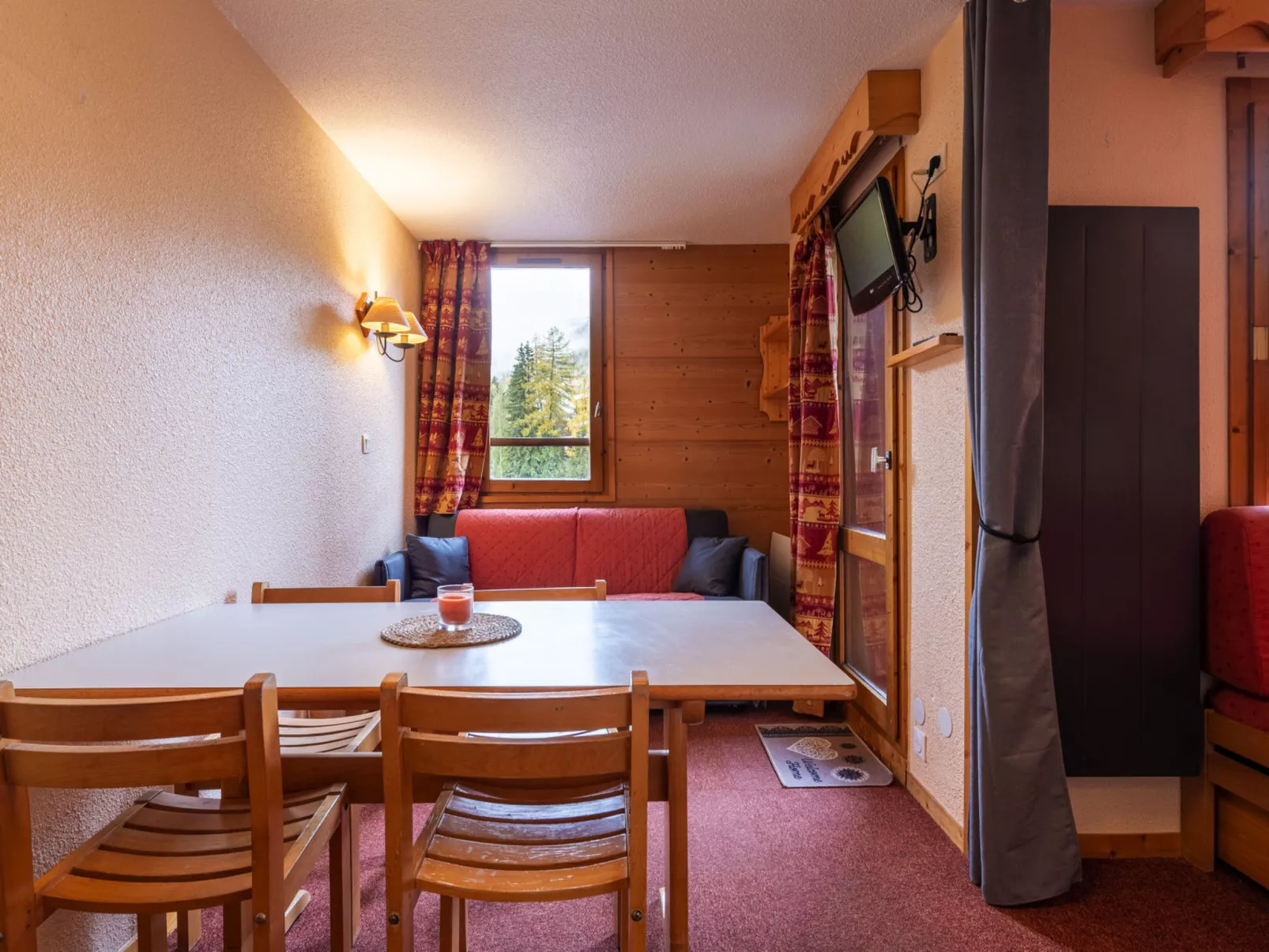 LES ARCADES A-Binnen