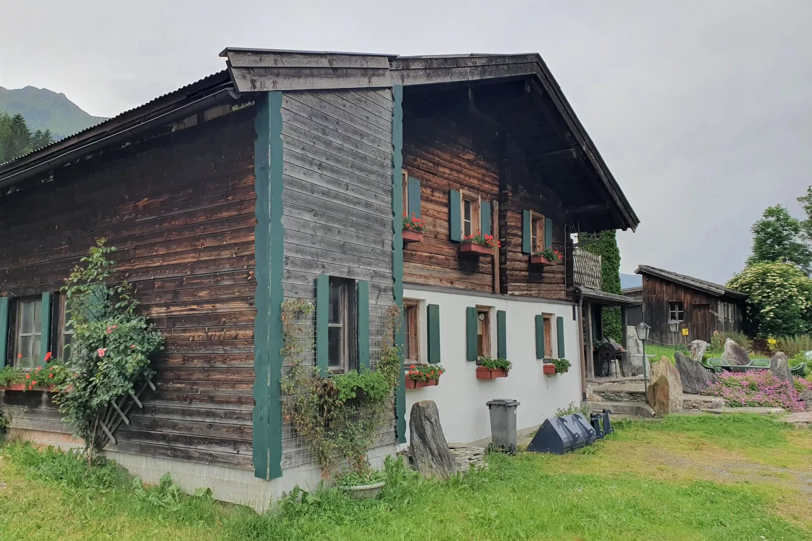 Bauernhaus Bachler-Buitenkant zomer