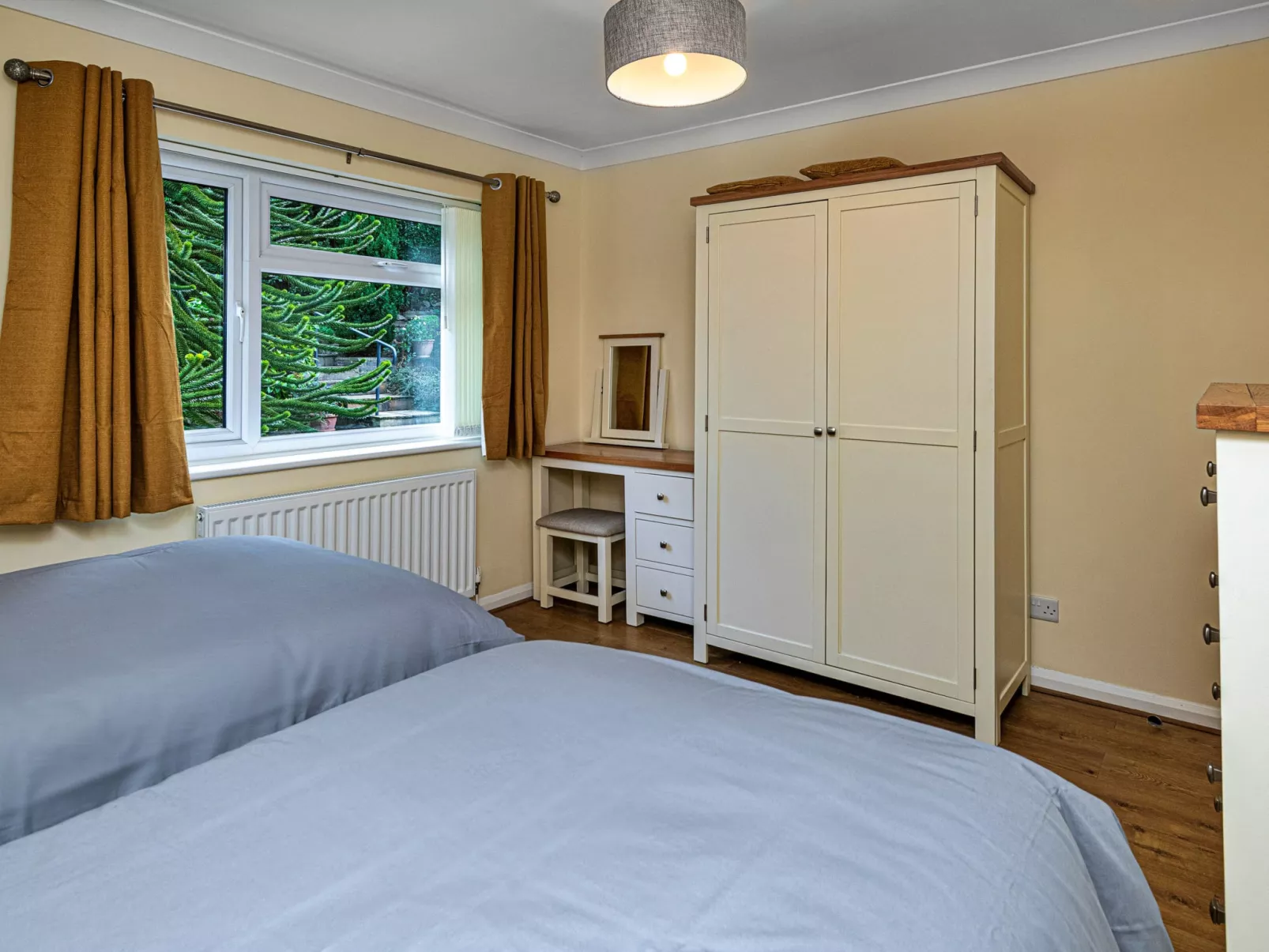 Cesail Y Mynydd-Binnen