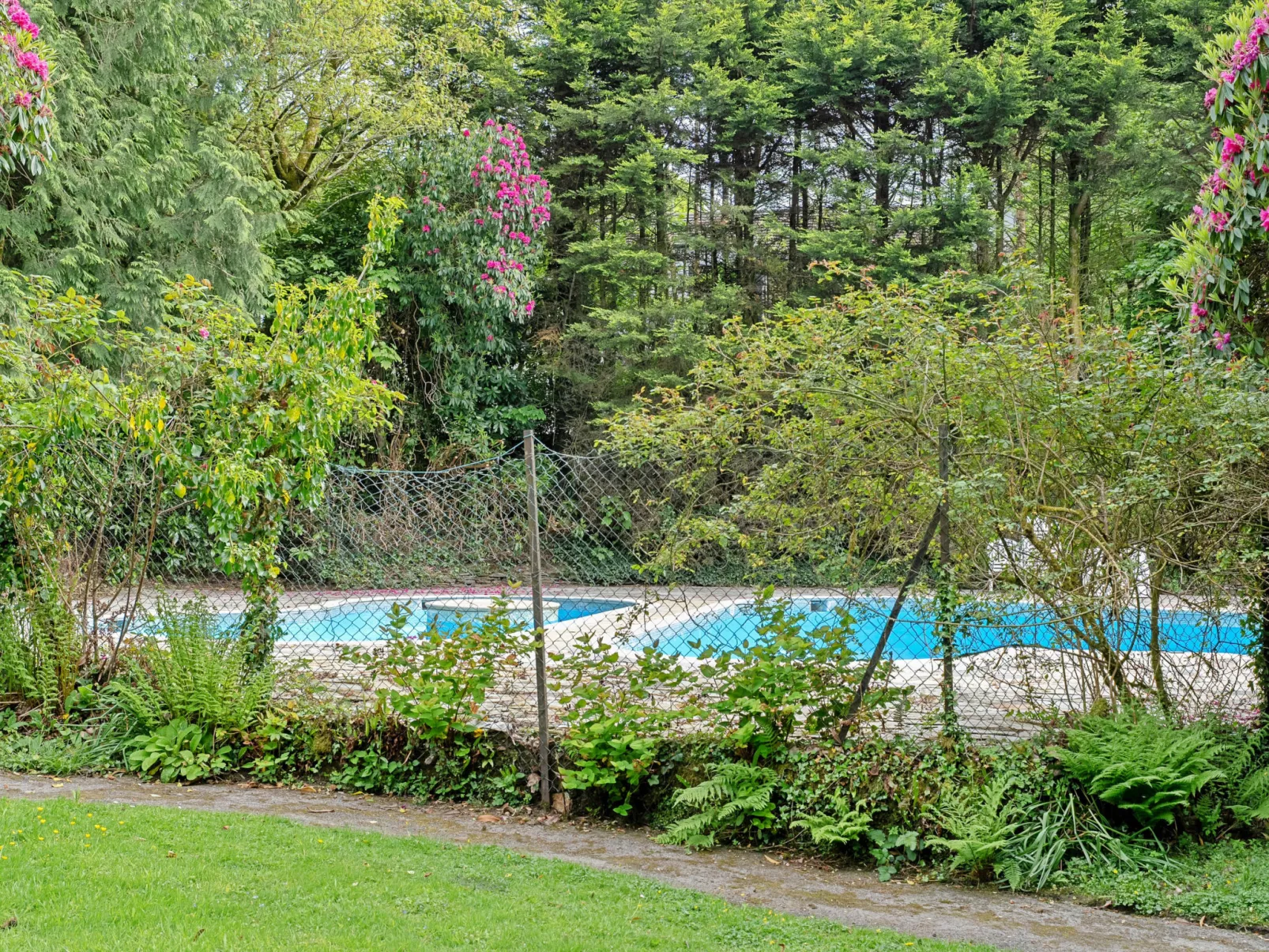 Lanteglos Villa-Binnen