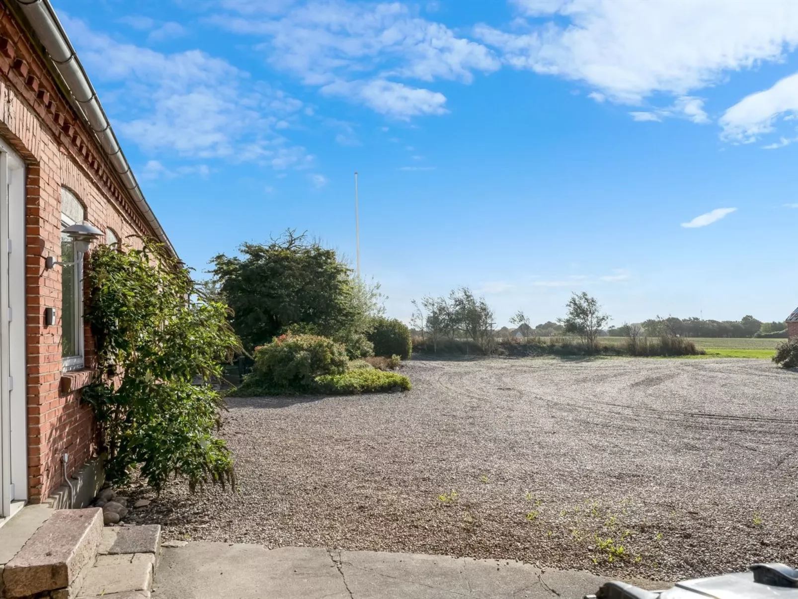 "Nette" - 2km to the fjord-Buiten