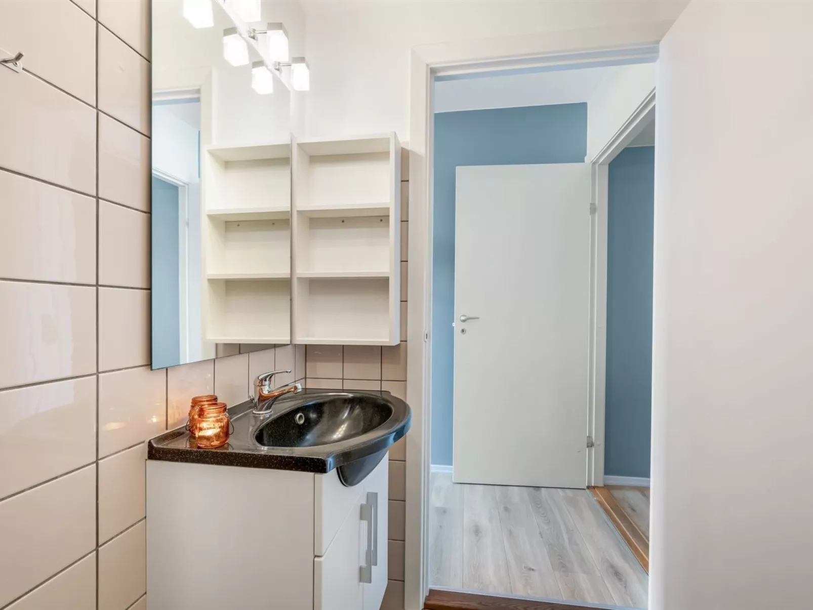 "Lelle" - 150m from the sea-Binnen