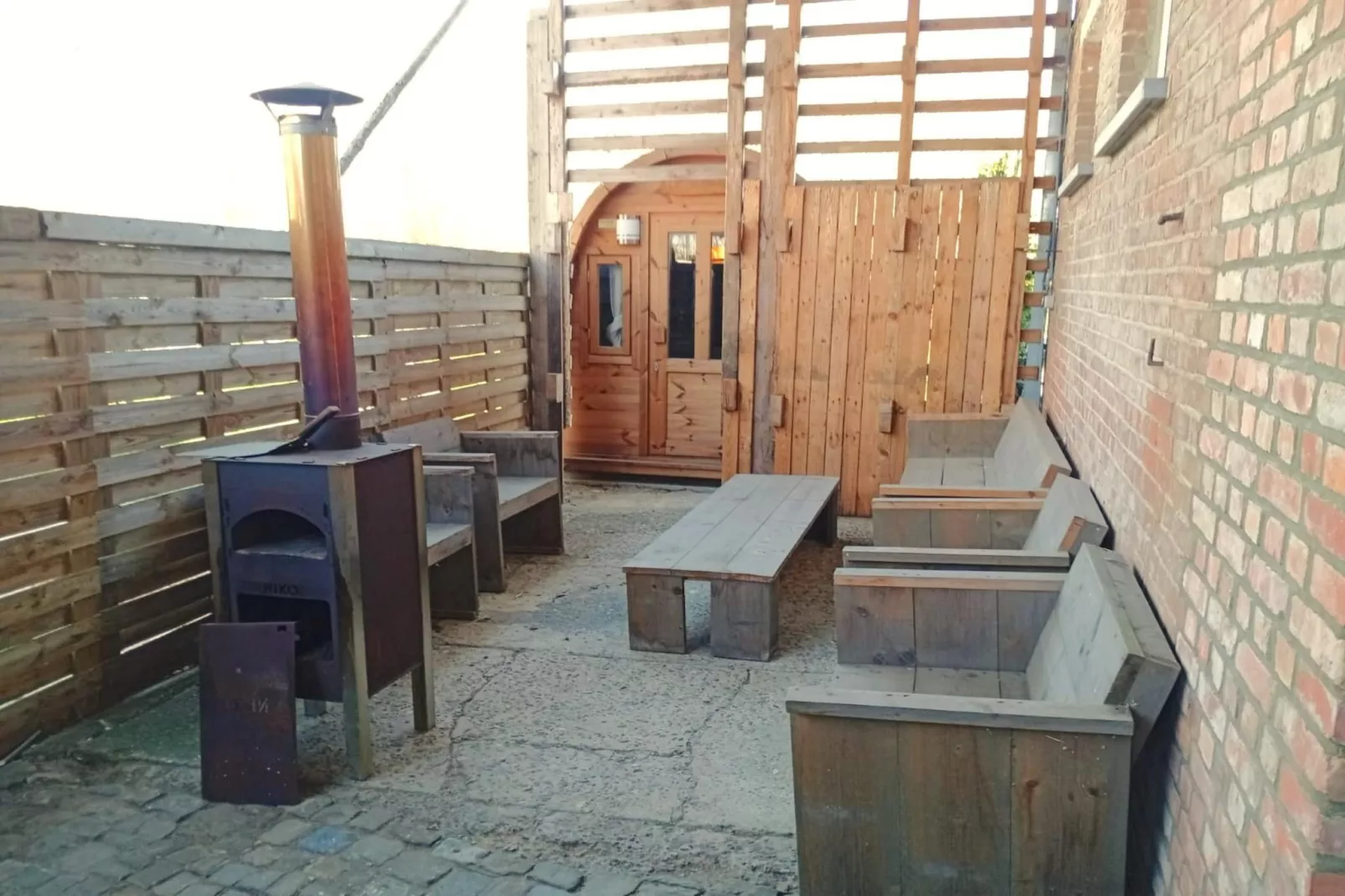 Huis van de raaf-Tuinen zomer