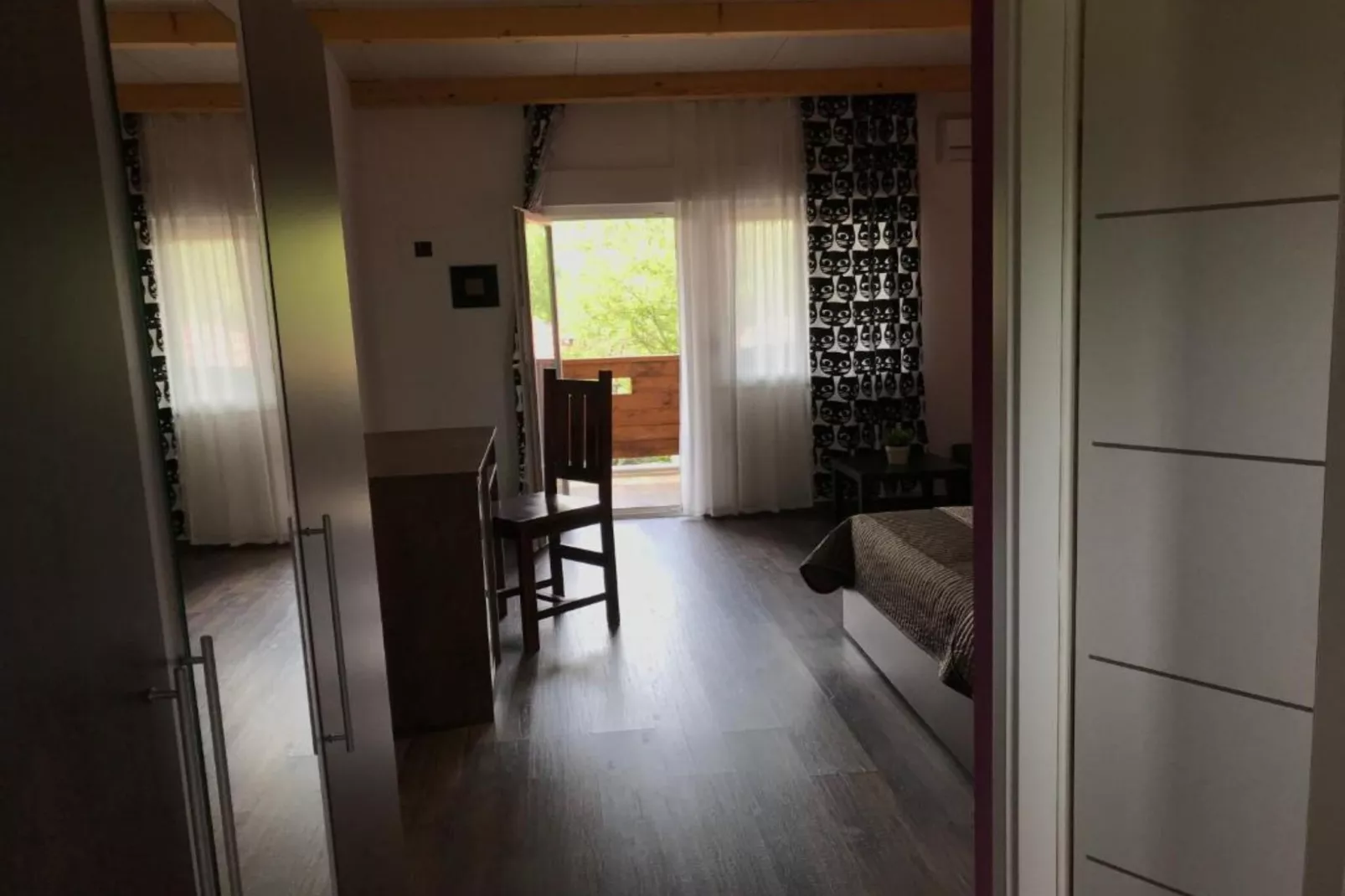 Villa Rubčić - Double room with Terrace and Poold View - (8)-Slaapkamer